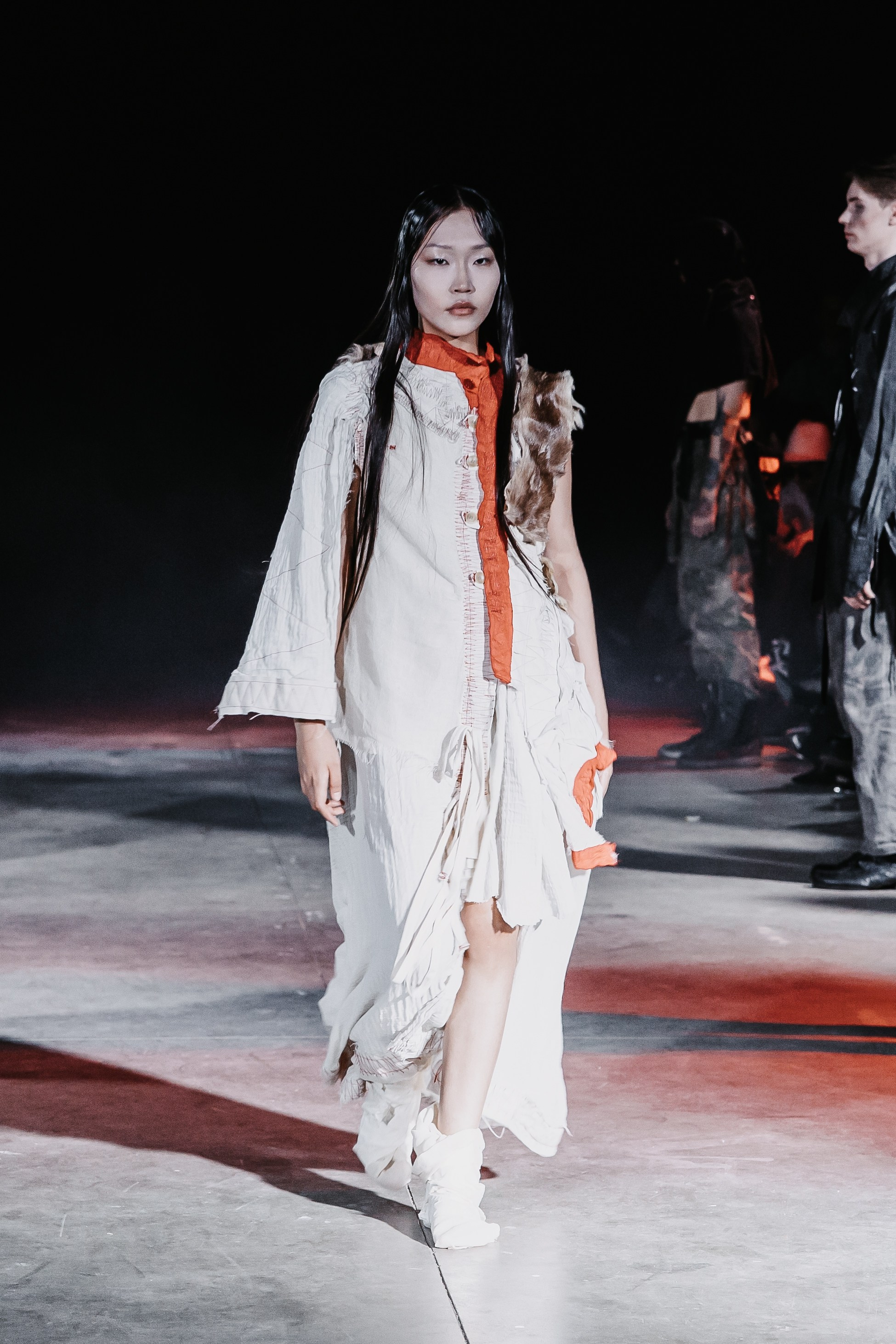 AUXI catwalk андеграунд показ-перфоманс. Фотограф в Санкт-Петербурге Вагнер Юлия