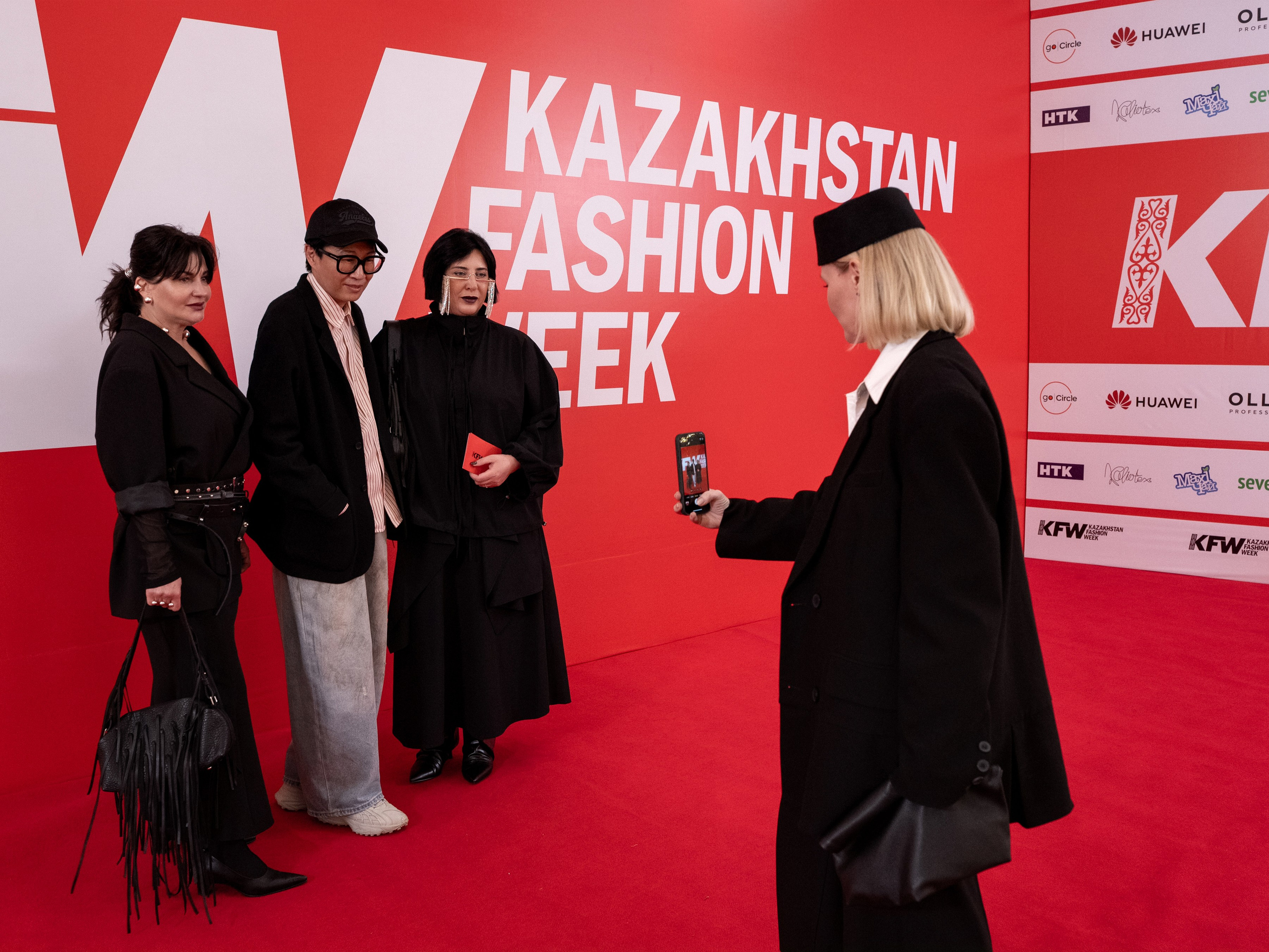 Backstage Day 3. Сайт Алматинского НЮ АРТ, будуар и фэшн фотографа Дениса Карпенко