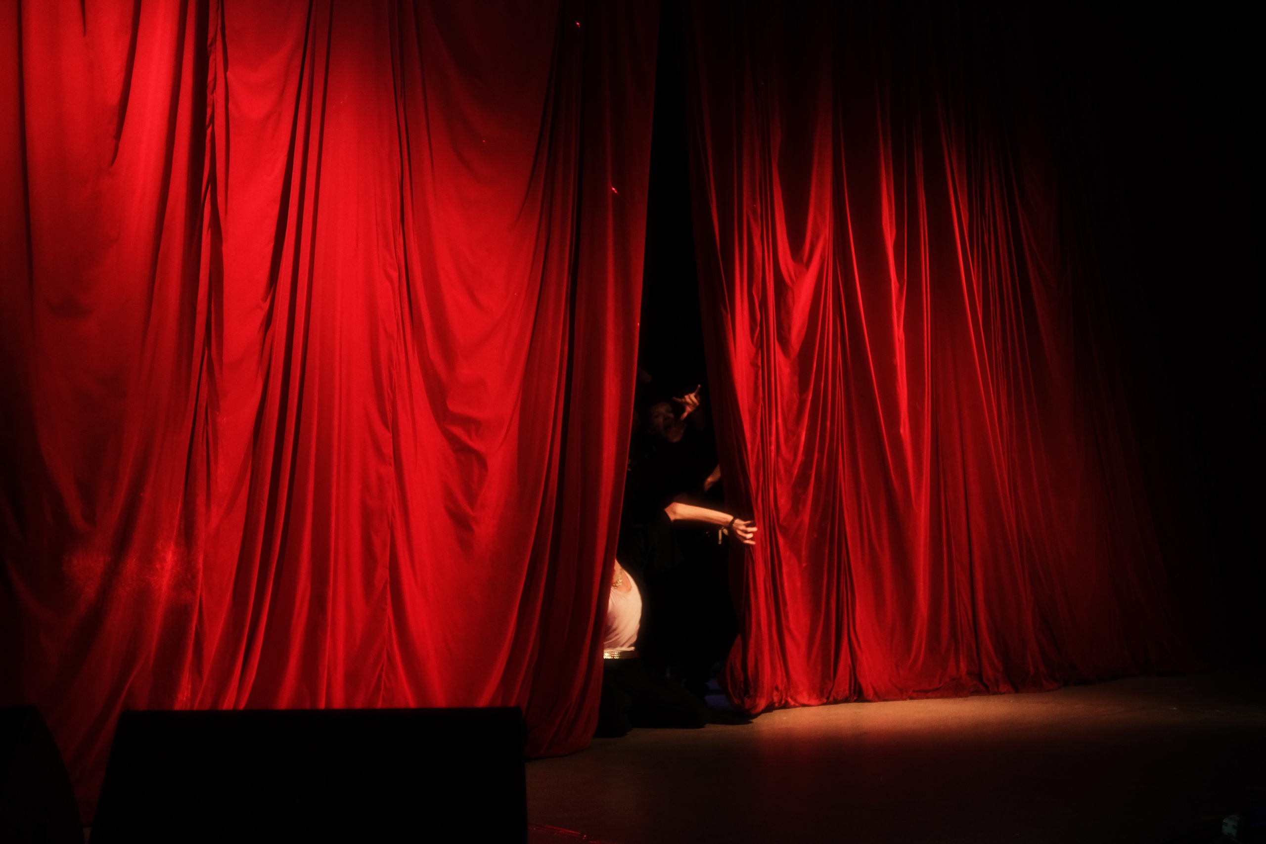 Репортаж отчетного концерта студии танца X-Static. Креативный фотограф и ретушёр в Омске