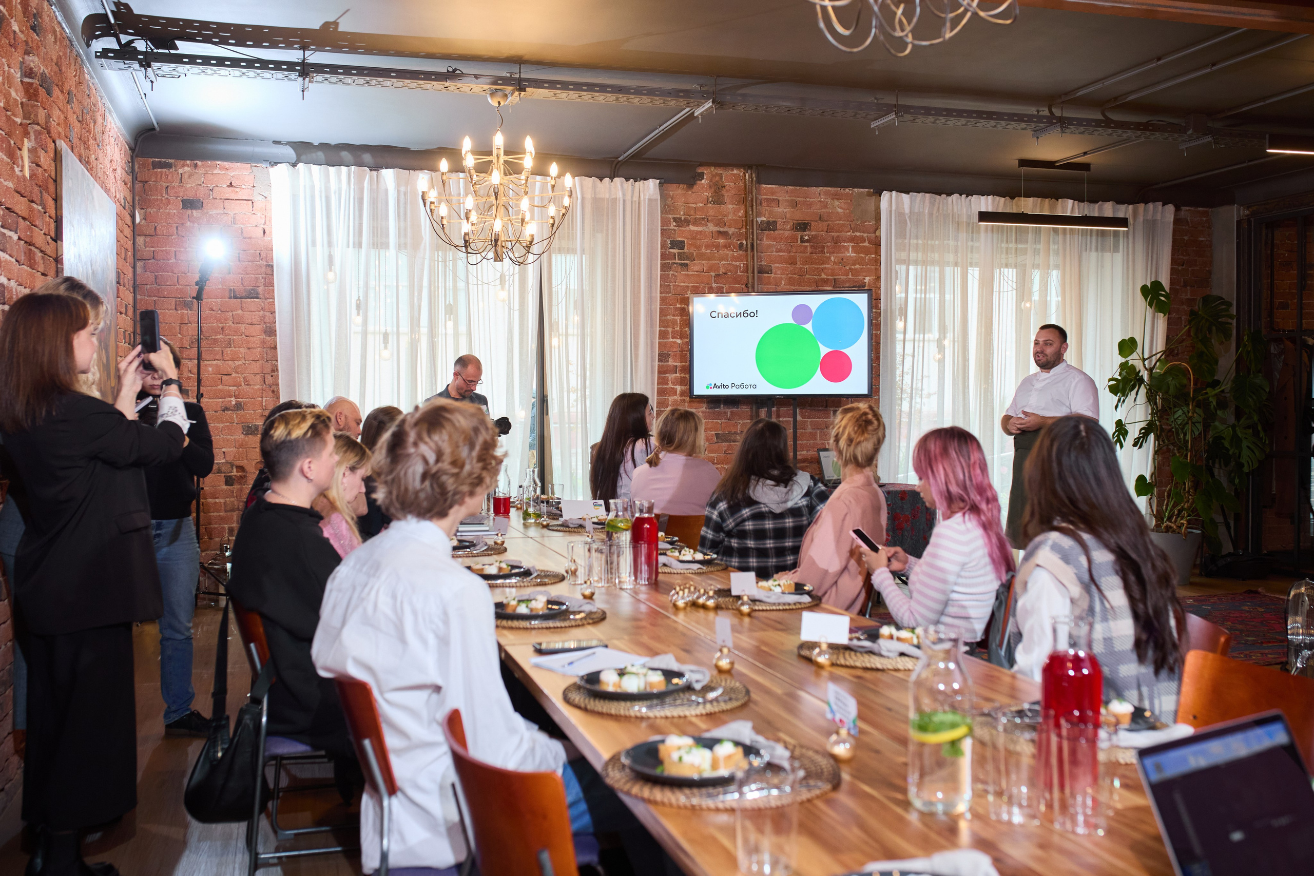 Бизнес-завтрак Avito. Видеограф, фотограф Илья Новиков Москва, Екатеринбург, Калининград