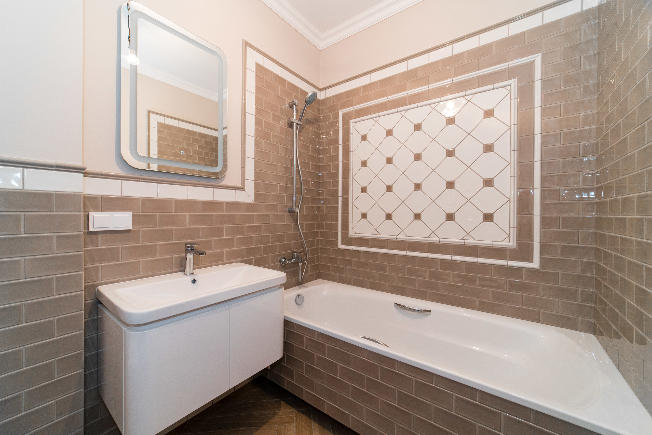 Совхозная 4х комнатная. Создаю контент для бизнеса- Андрей Корниенко и упаковываю компании и экспертов в Краснодаре