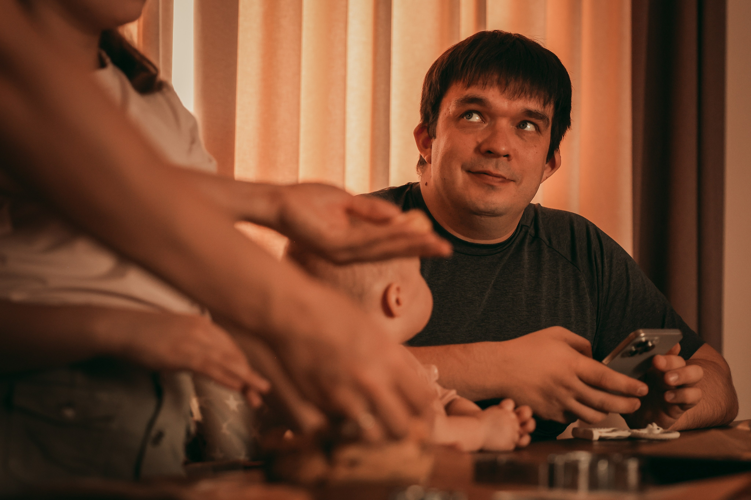 Новогоднее печенье всей семьей. Ваш семейный newborn и lifestyle фотограф в СПБ Наталья Журавлева