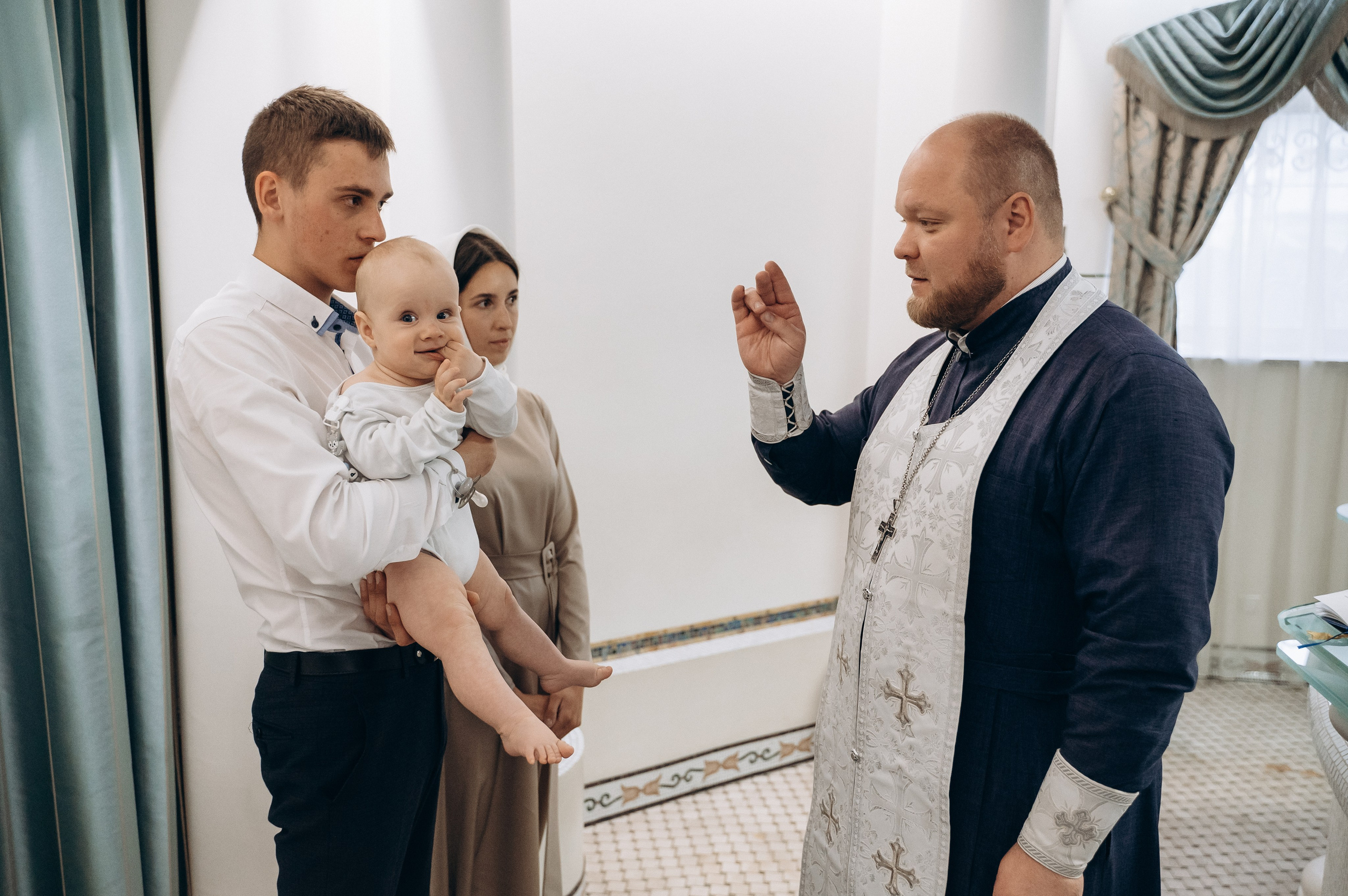 Крещение Макара. Семейный фотограф в Минске Дарья Дреко