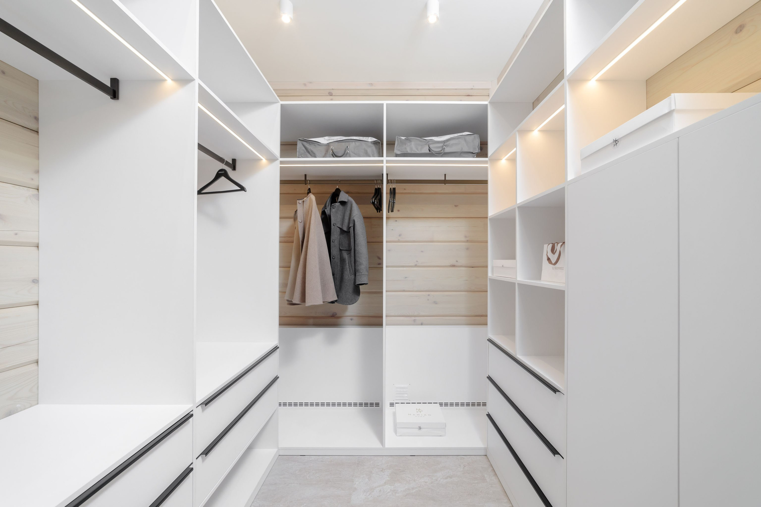 КП Дубрава. Академия дизайна UK Design. Мебель на заказ