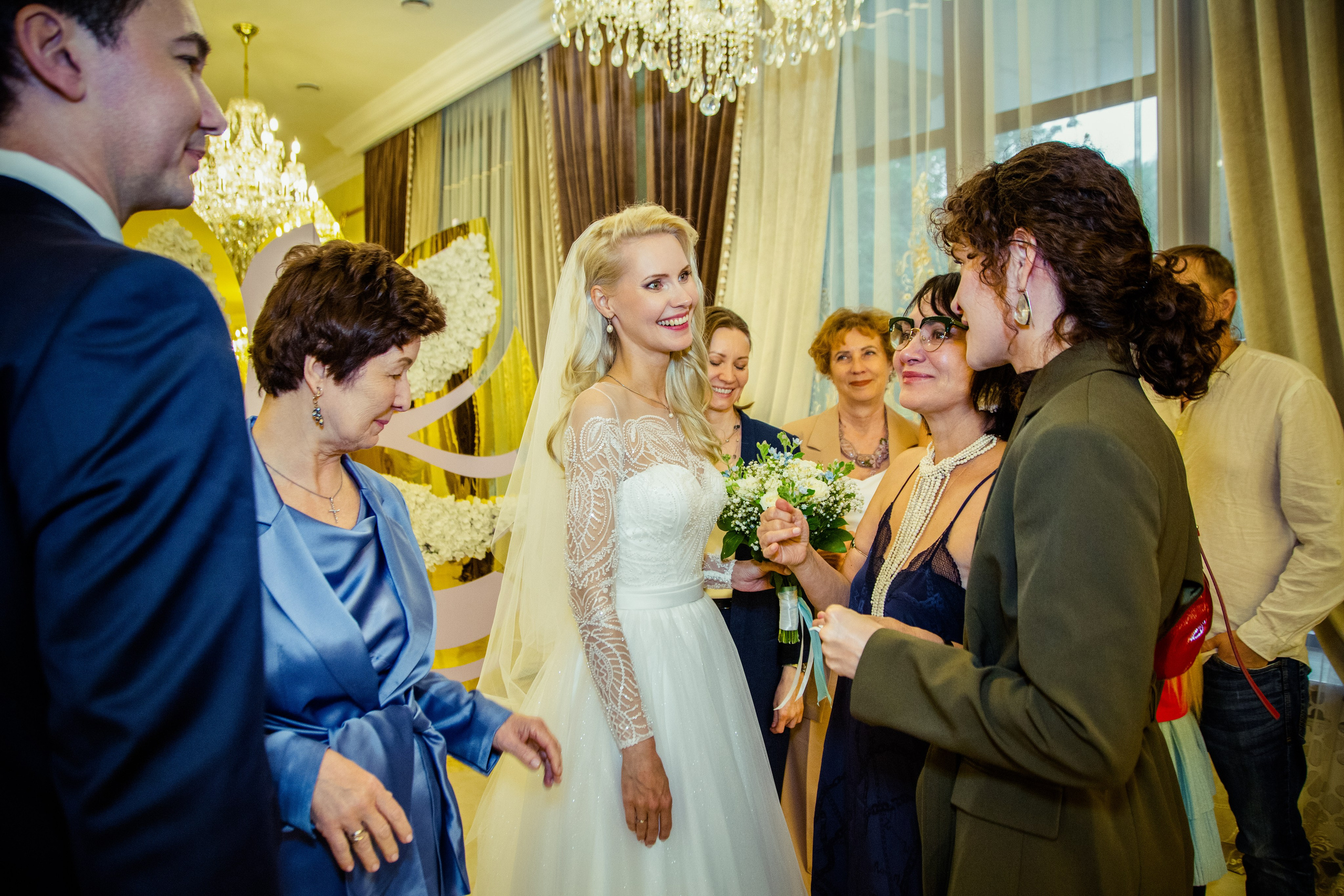 Свадебная фотосессия на ВДНХ. Свадебный и семейный фотограф в Москве и Подмосковье Лариса Козлова