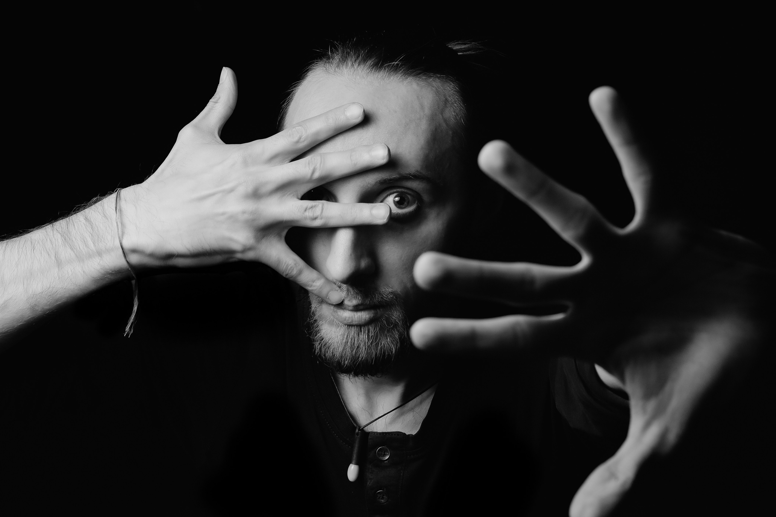 Александр, ЧБ портрет. Портретный Фотограф Александр «Konevtsoph» В Санкт-Петербурге