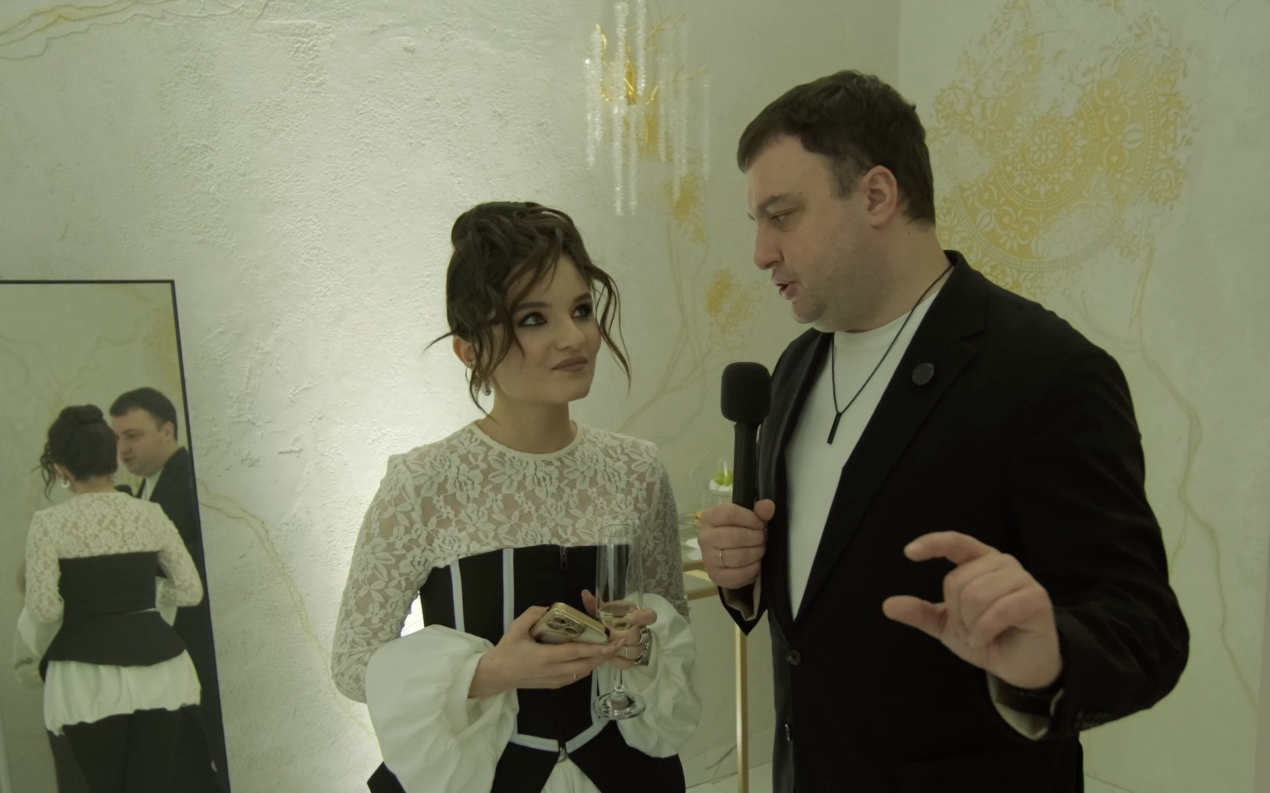 Зеркало времени. Репортажный видеограф Илья Сухоносиик