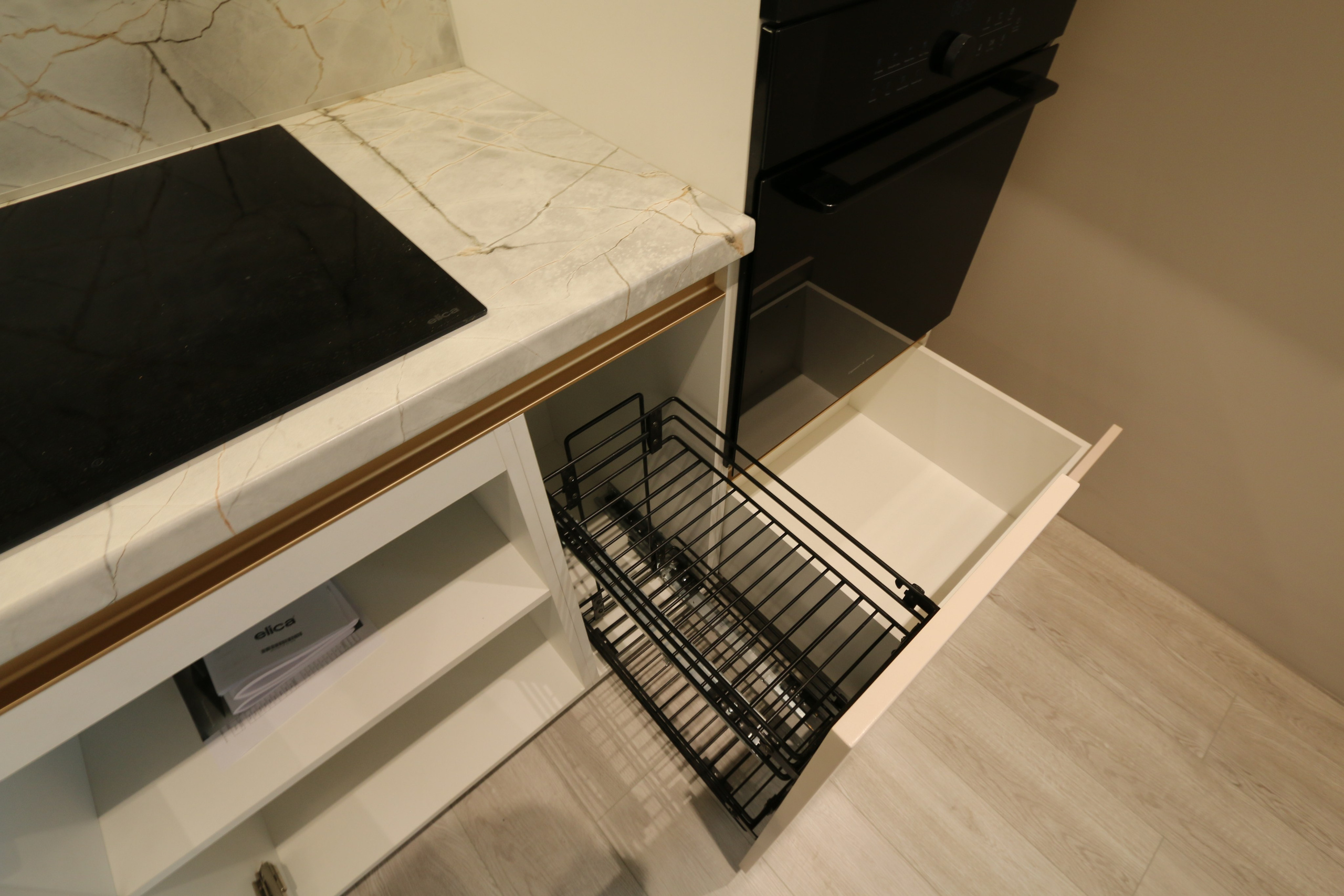 Ул. Гурьевская улица, 177/1. Мебельное ателье РАУМАН