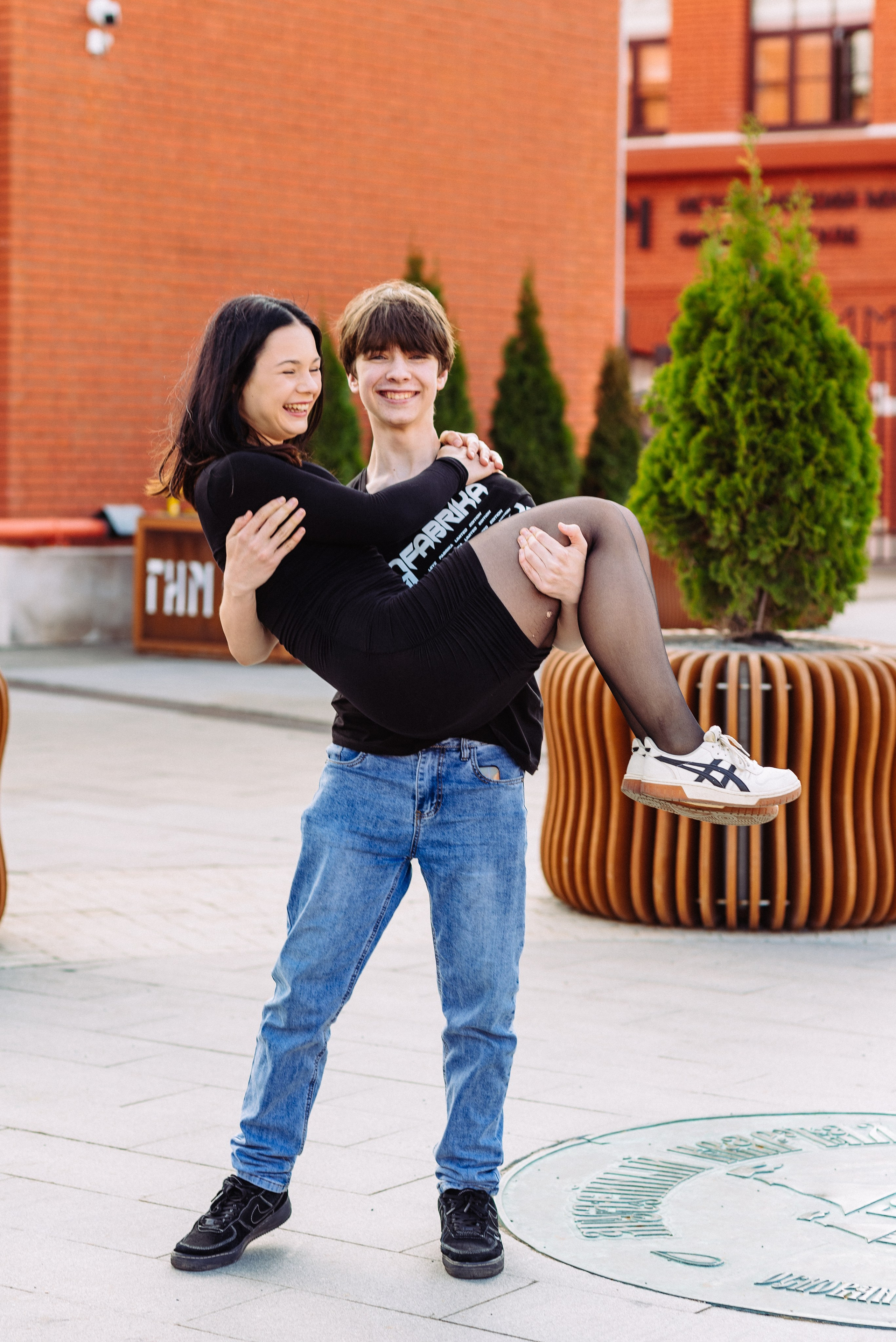 Фотосессия 9 класса в мае — Кристина Черникова. Фотограф Кристина Черникова — Москва | Семейные съёмки и фотоальбомы