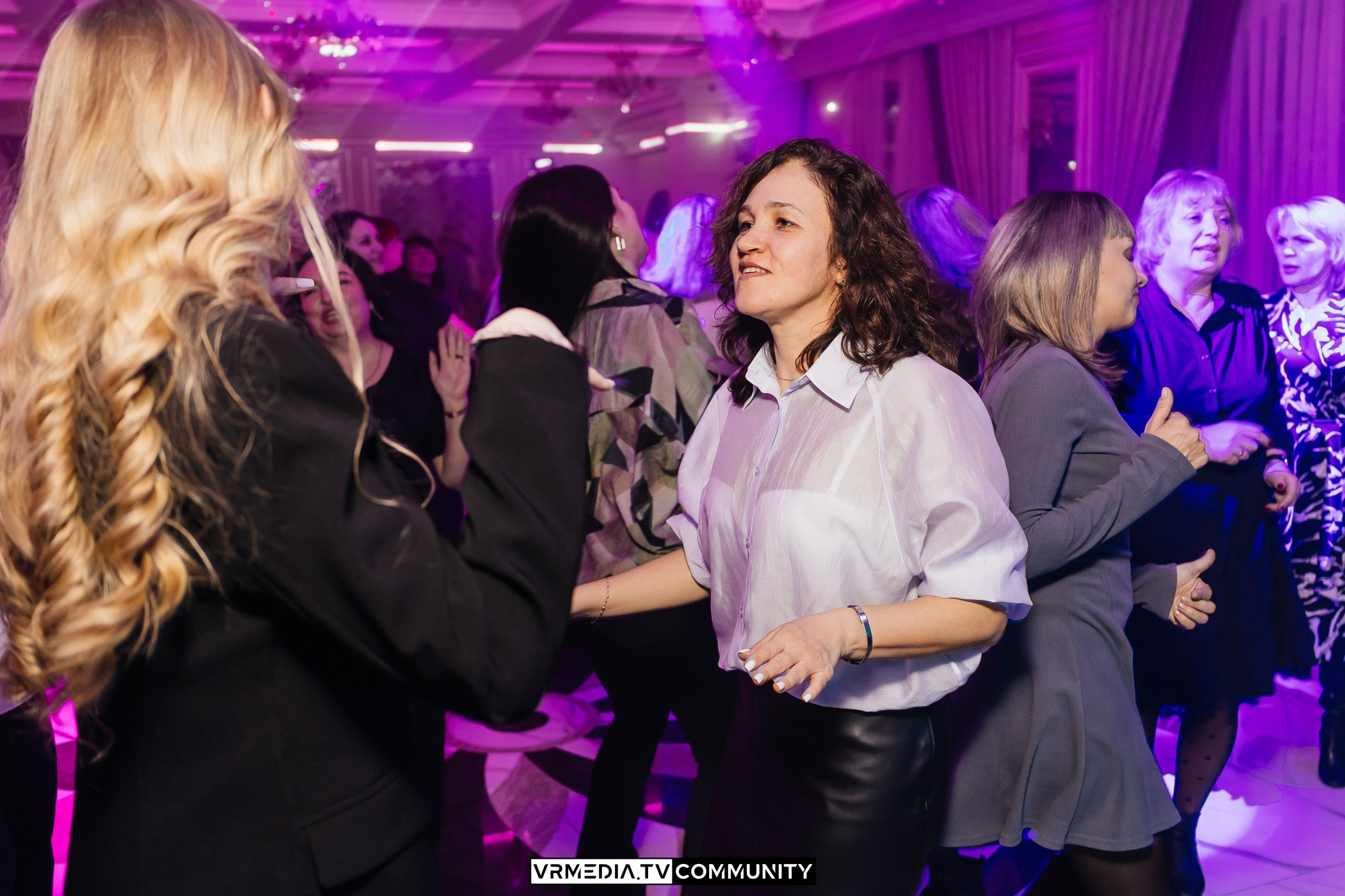 Международный женский день в ресторане «Лазурный Берег»