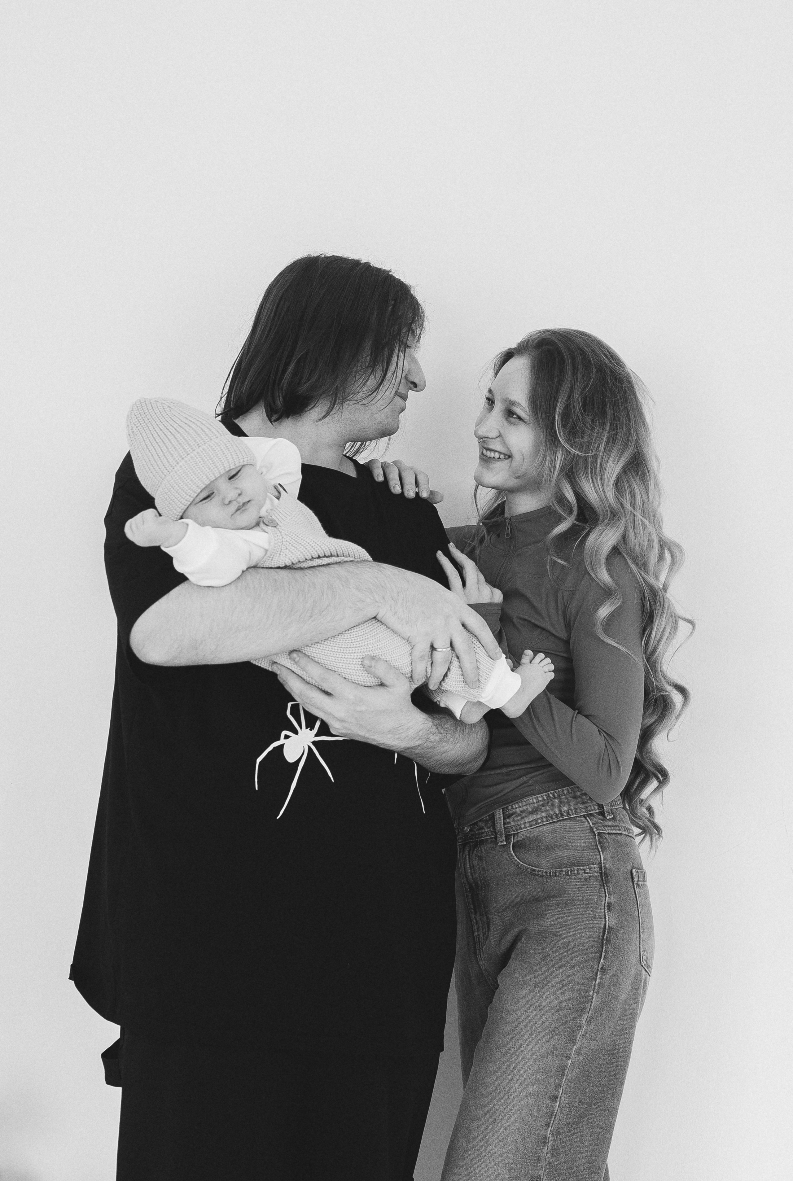 Зоя, Дима и Вика. Главная