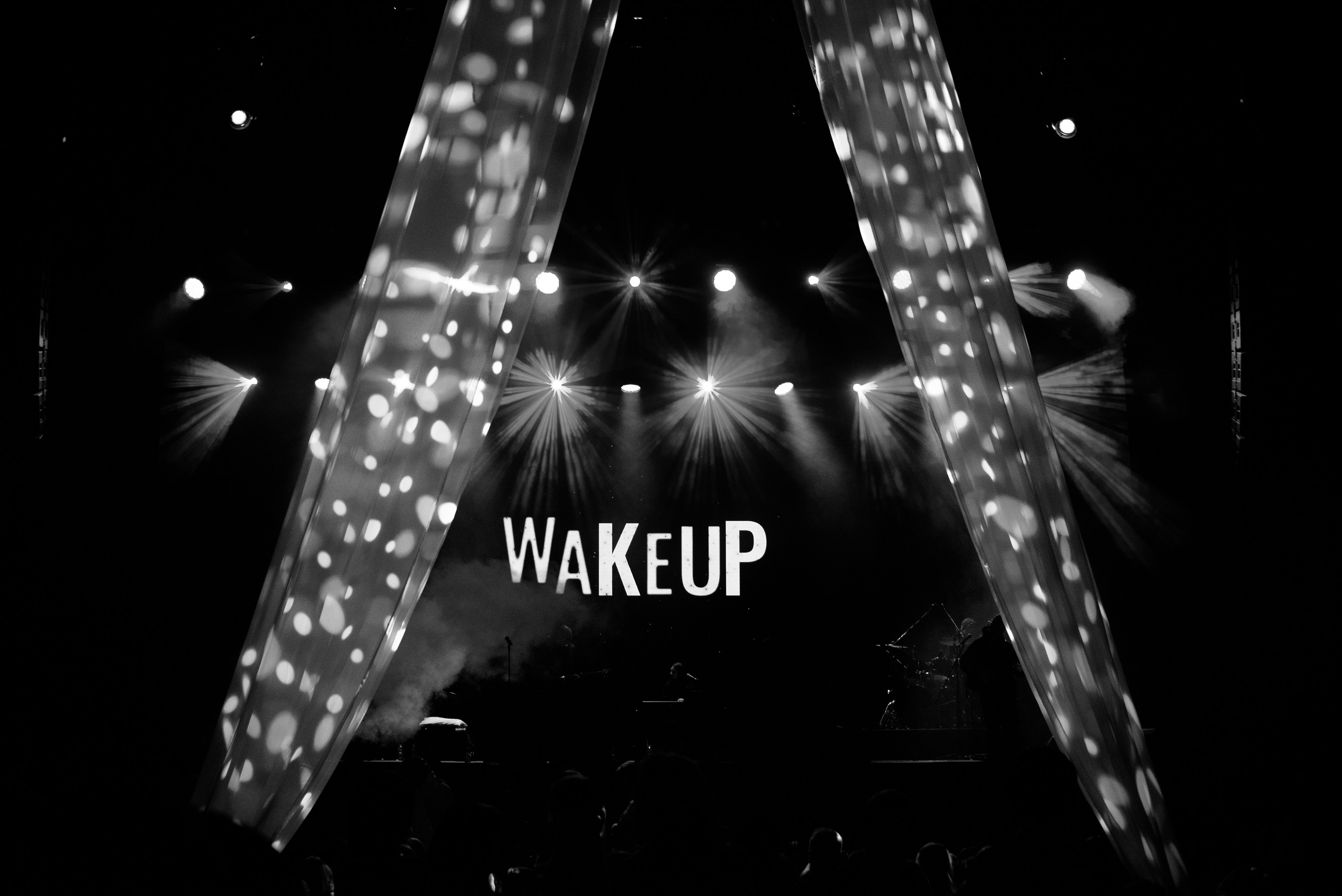 Wake Up. Главная