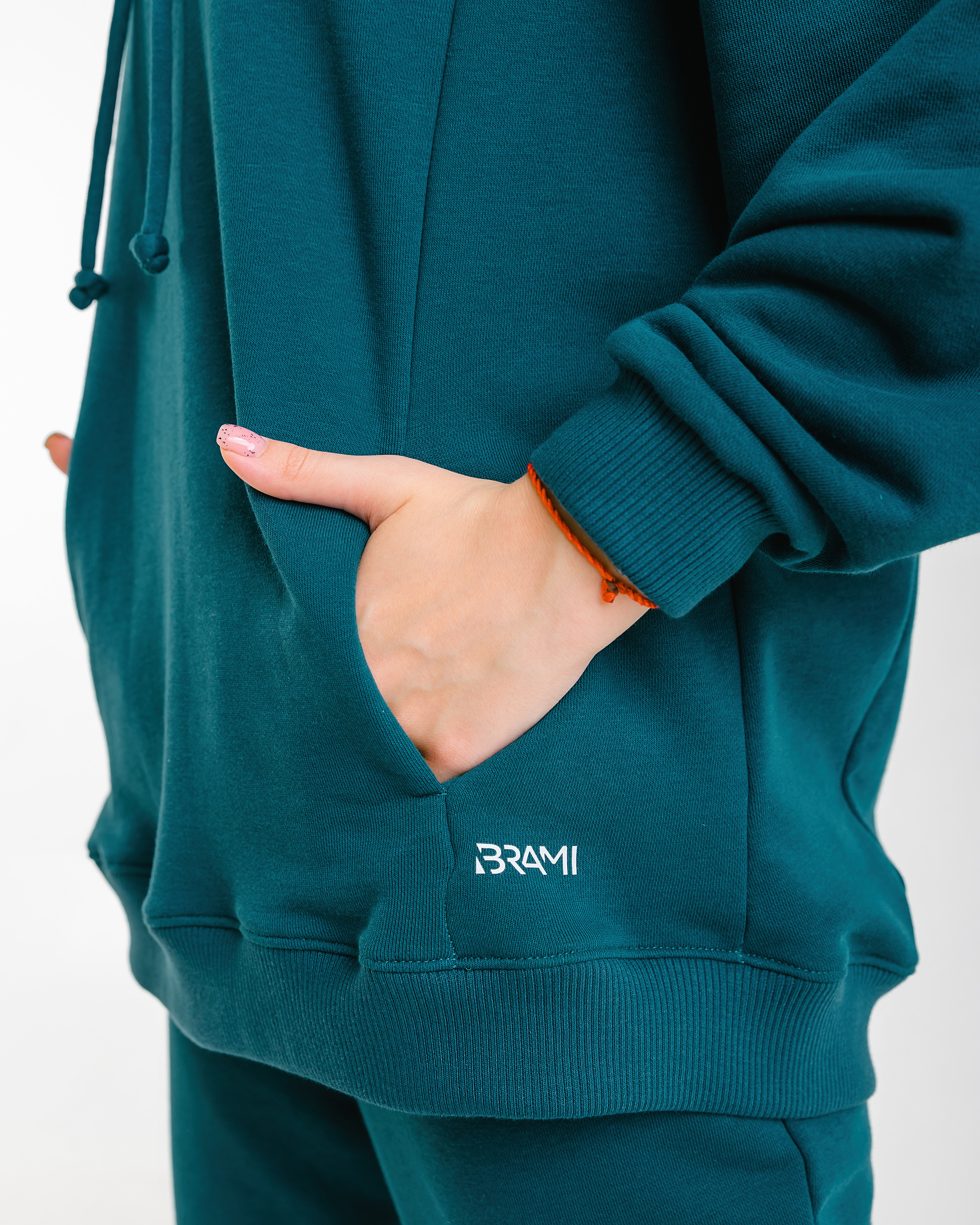 WB: Brami. Фотограф и видеограф в Улан-Удэ: Аюна Габагуева и Артём Шаханов