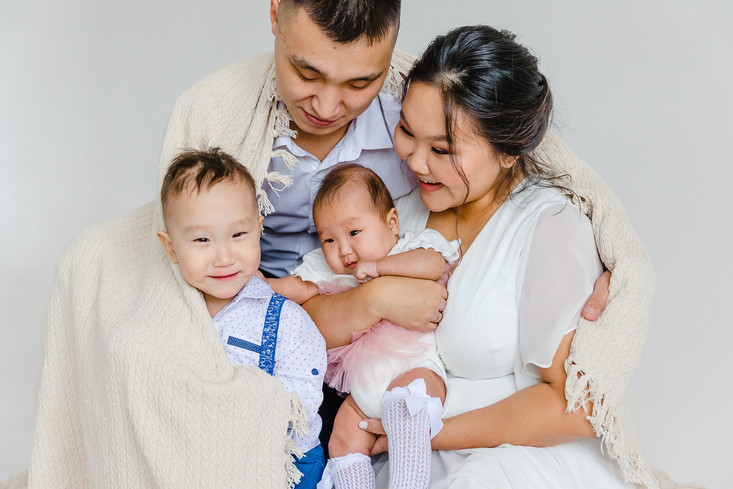 Family. Фотограф и видеограф в Улан-Удэ: Аюна Габагуева и Артём Шаханов