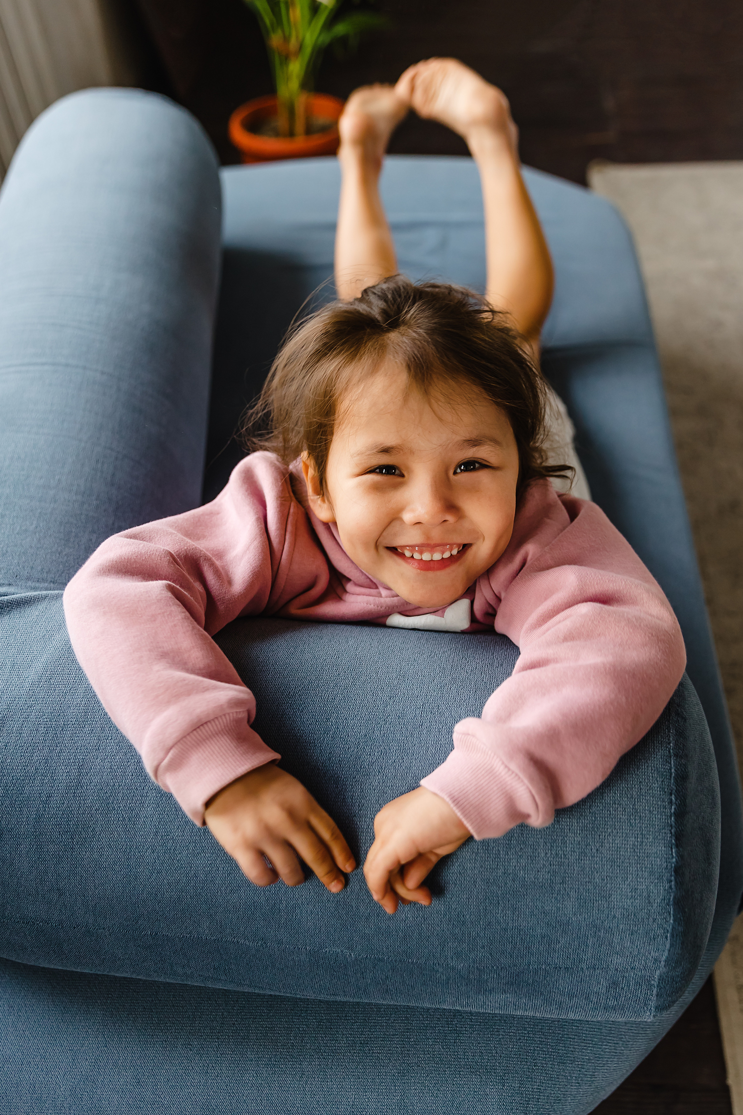 Маленькая художница. Фотограф и видеограф в Улан-Удэ: Аюна Габагуева и Артём Шаханов