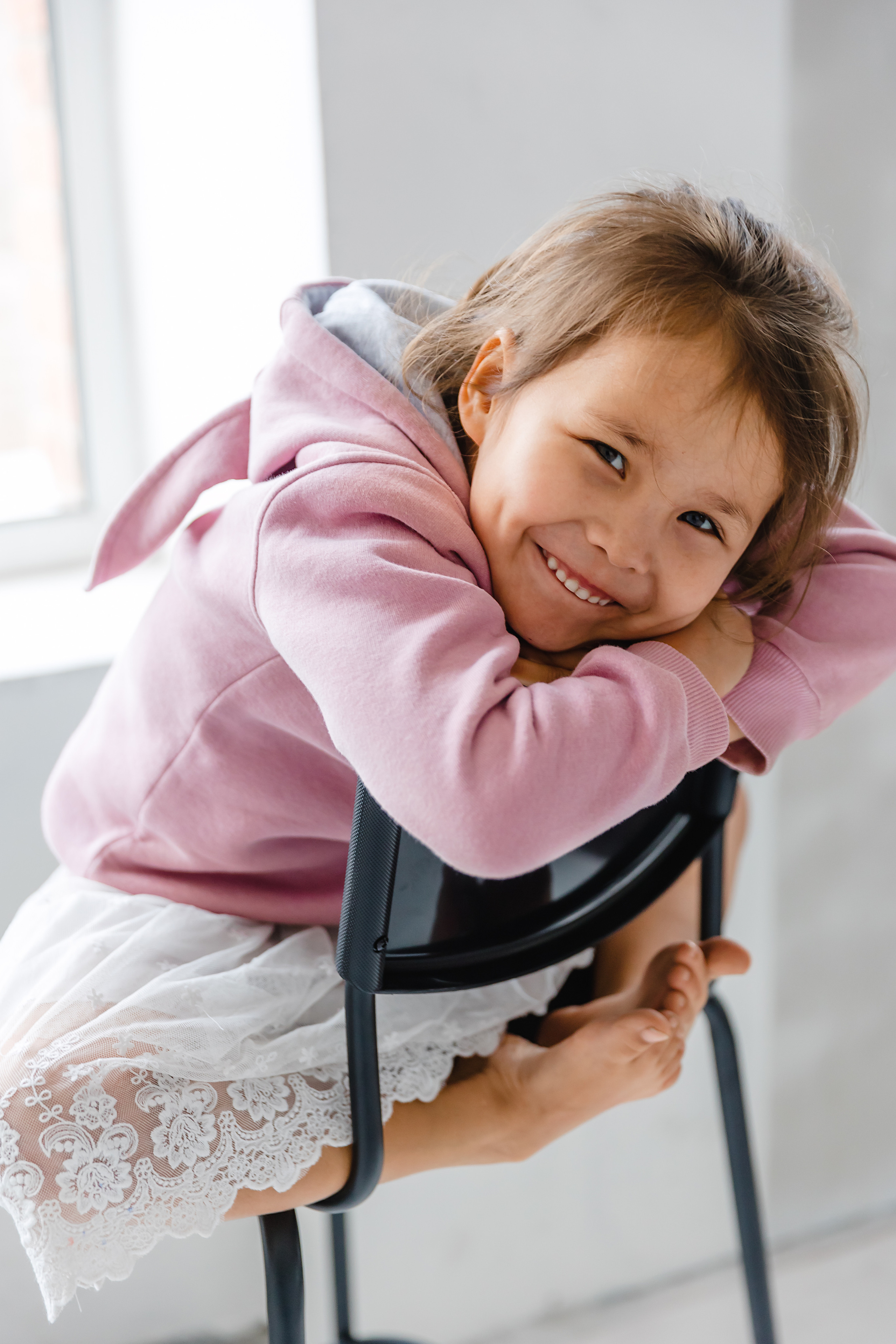Маленькая художница. Фотограф и видеограф в Улан-Удэ: Аюна Габагуева и Артём Шаханов