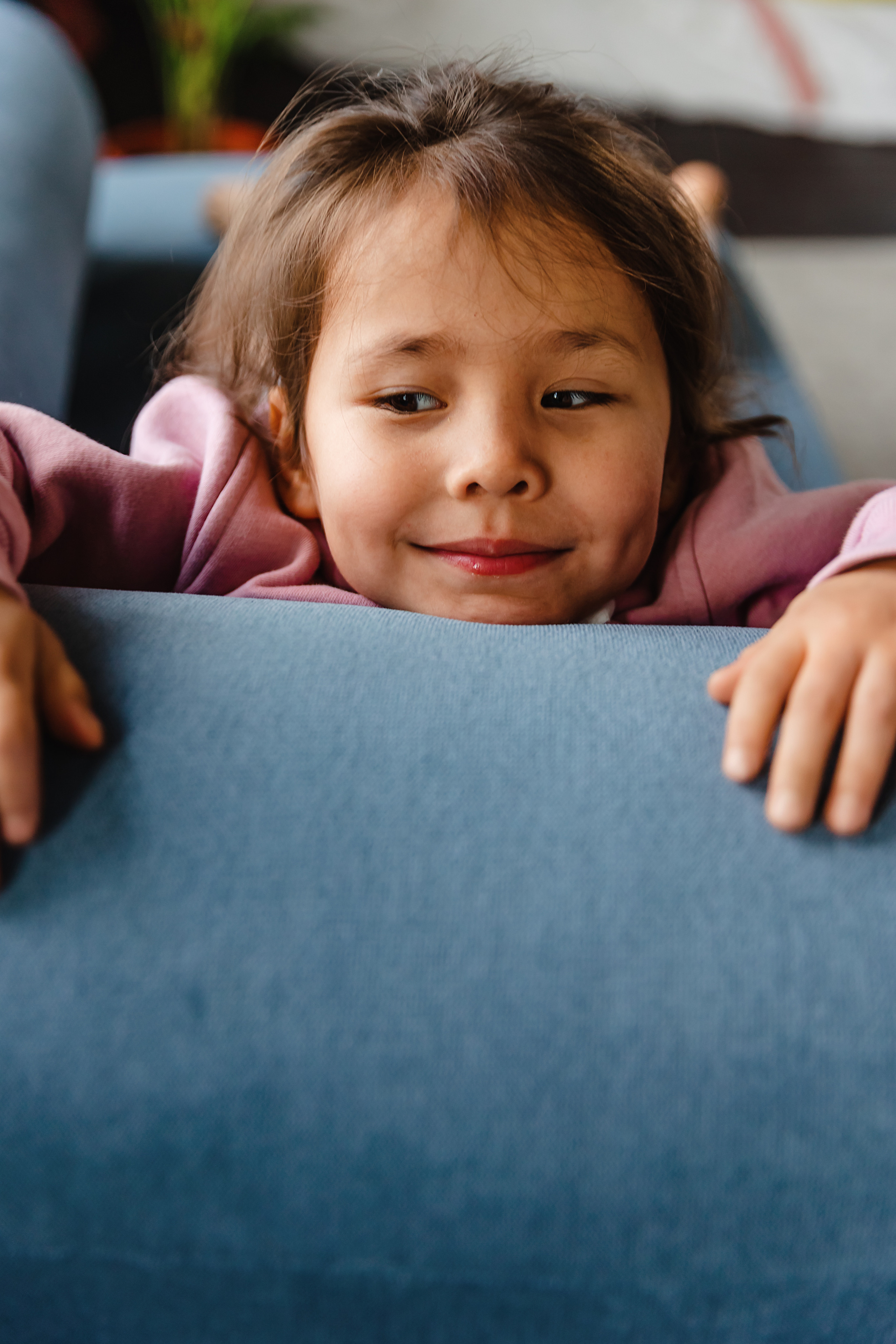 Маленькая художница. Фотограф и видеограф в Улан-Удэ: Аюна Габагуева и Артём Шаханов