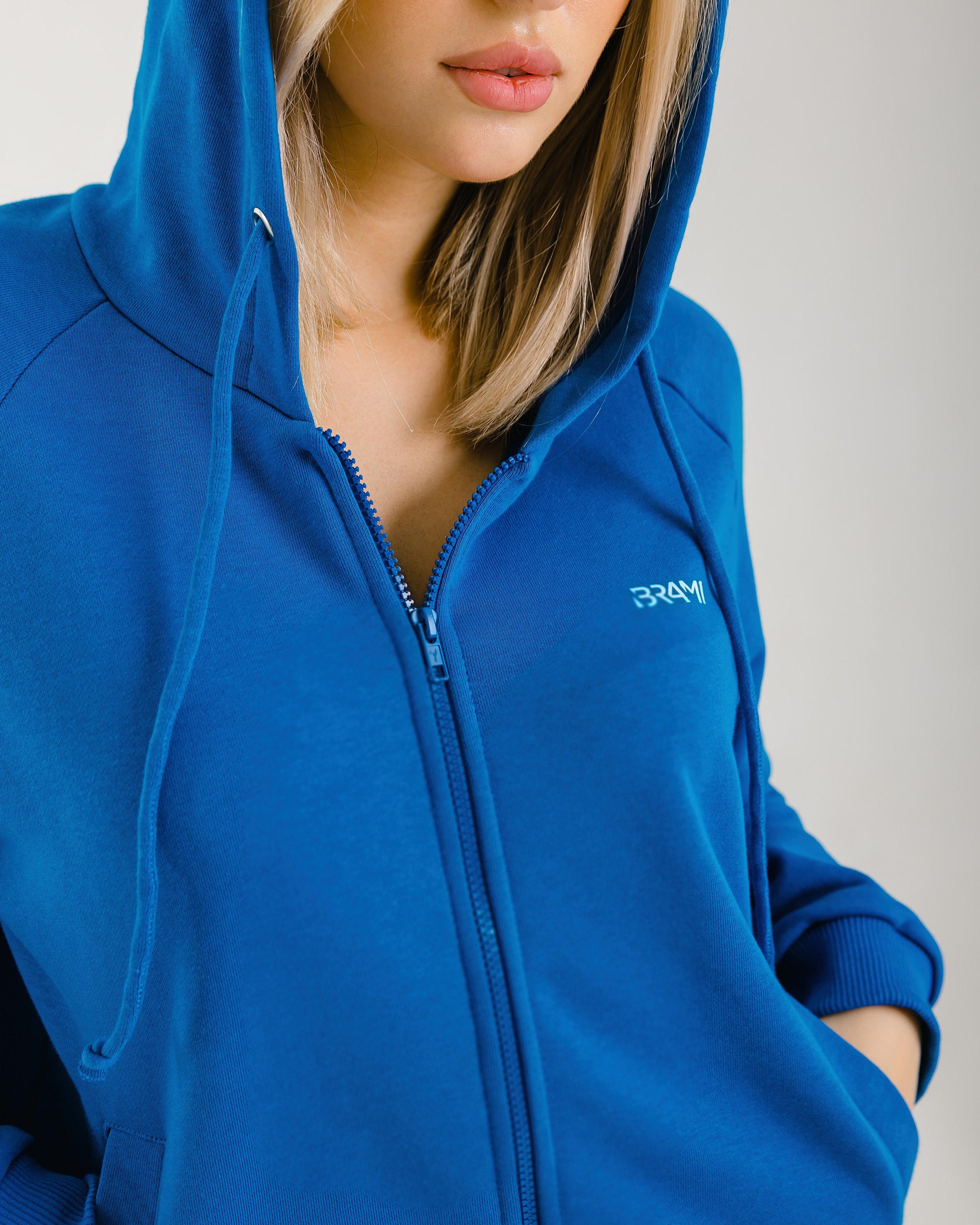 WB: Brami. Фотограф и видеограф в Улан-Удэ: Аюна Габагуева и Артём Шаханов