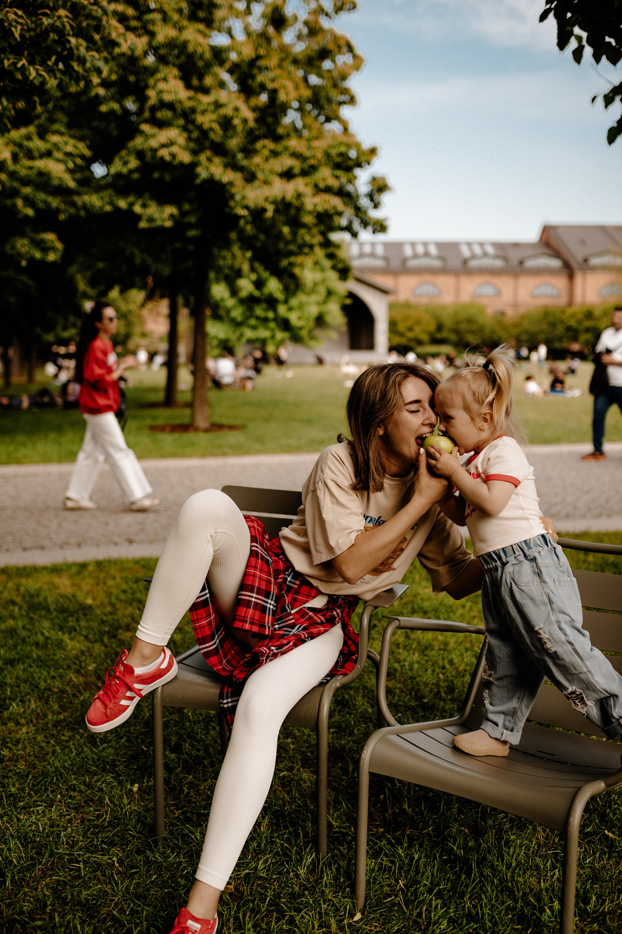 Неугомонная Эми. Главная