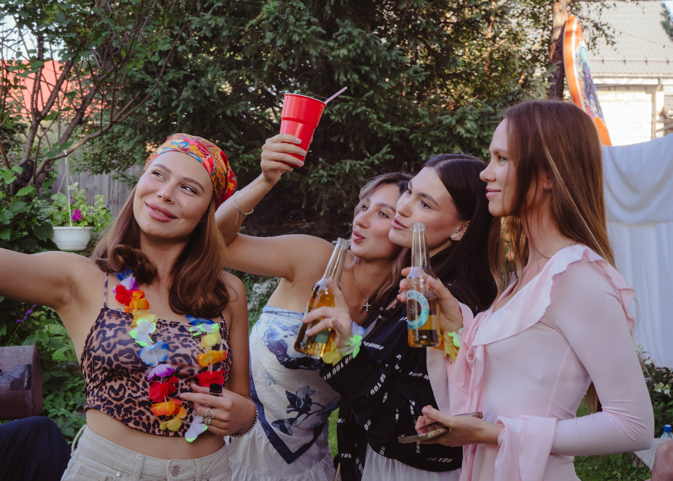 Гавайская вечеринка. Кир Анисин. Режиссер & фотограф