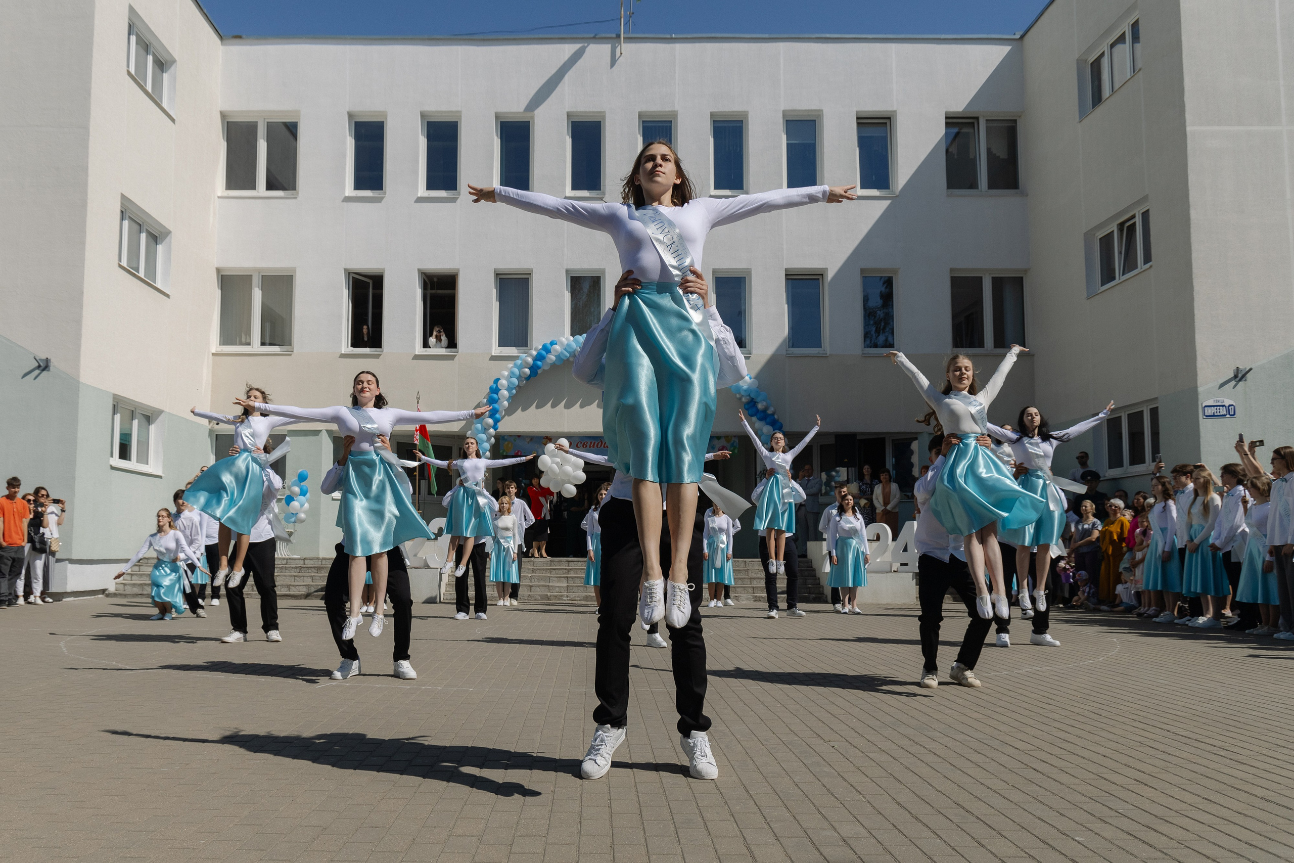 Последний звонок 2024. Свадебный фотограф в Минске/Беларуси Сергей Спиридонов