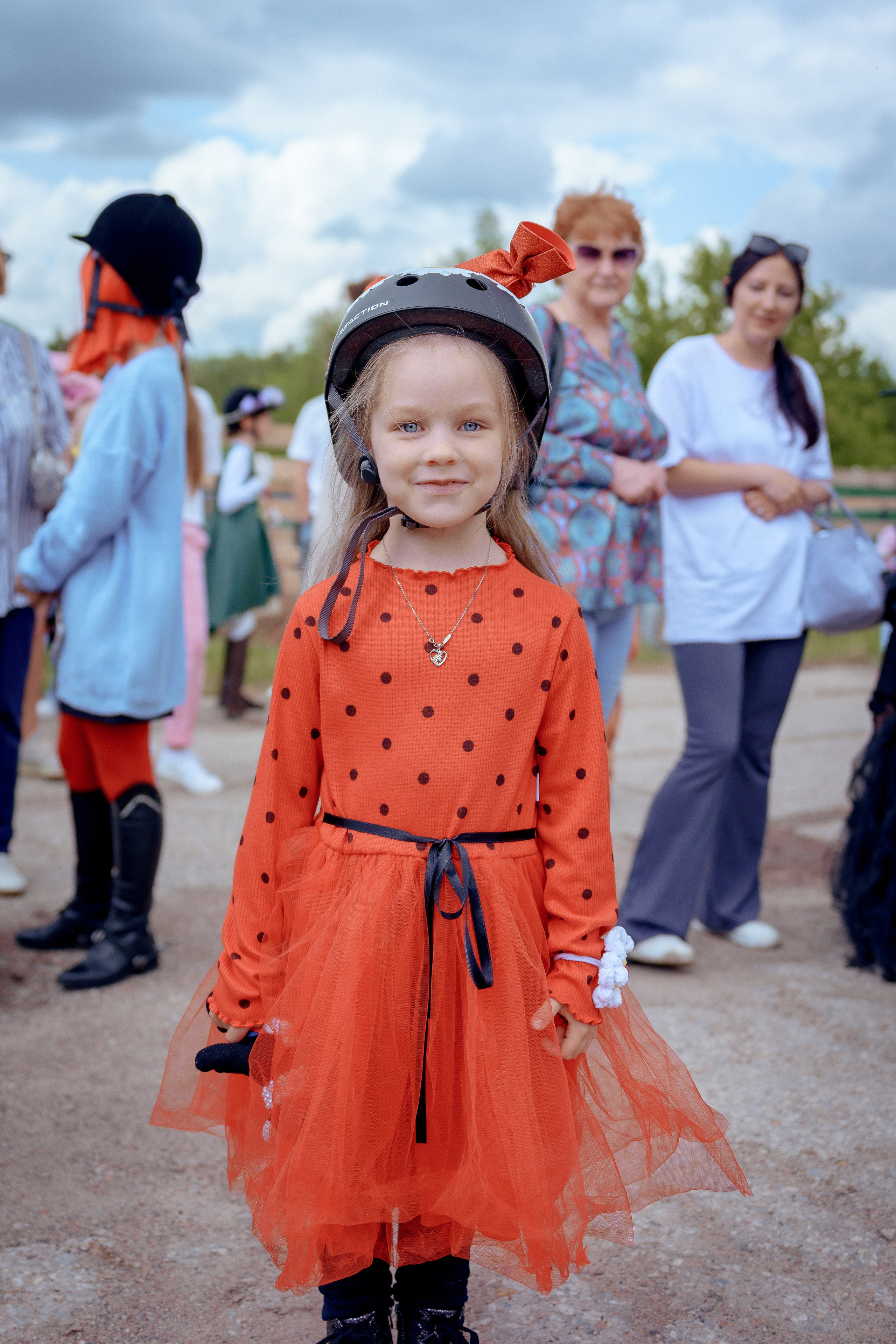 Конный клуб Горки. Портретный и семейный фотограф в Москве/Видное