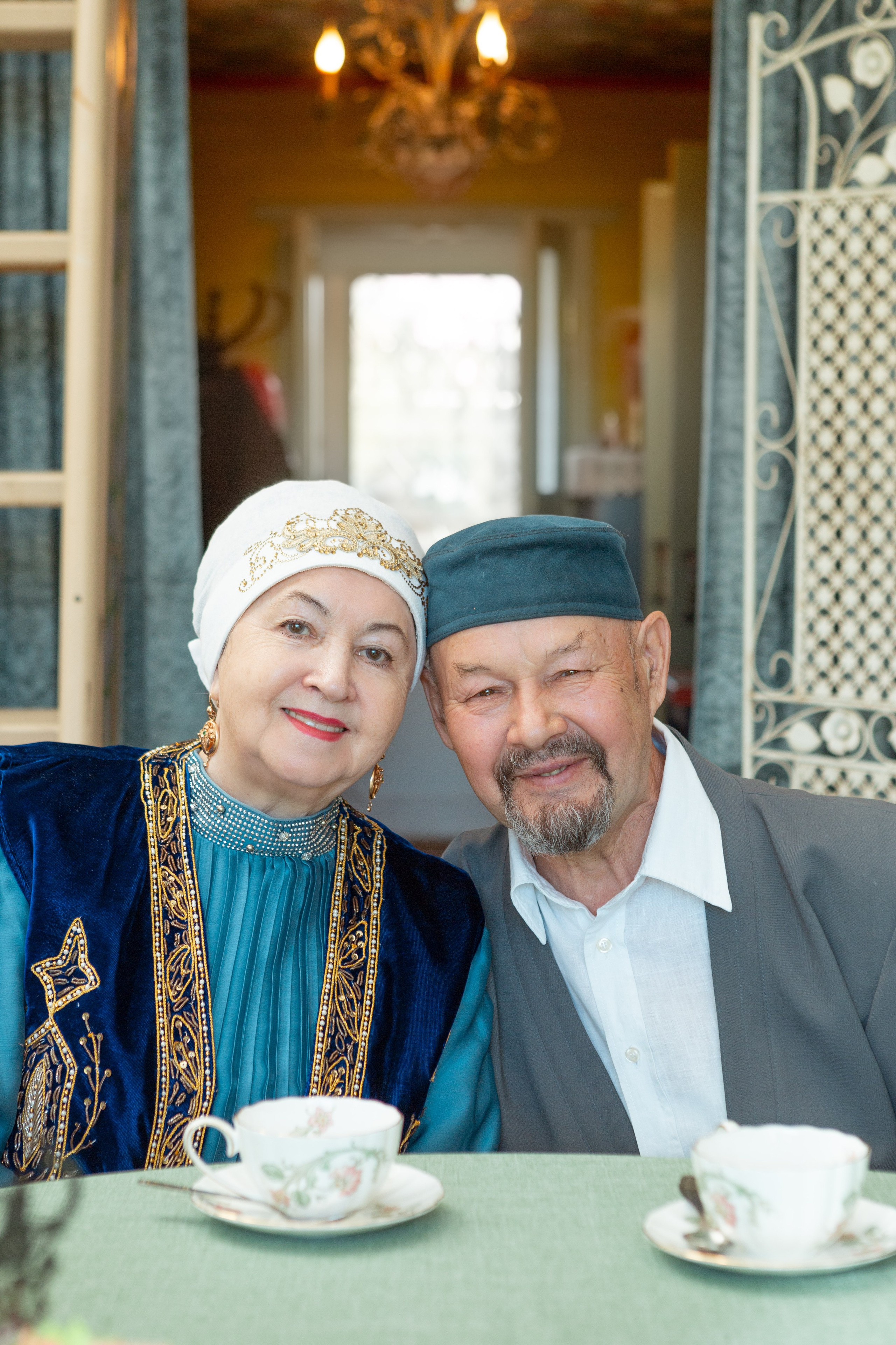 Семейная фотосессия в татарском и европейском стиле. Рекламный, предметный, репортажный, семейный фотограф и художник в Москве