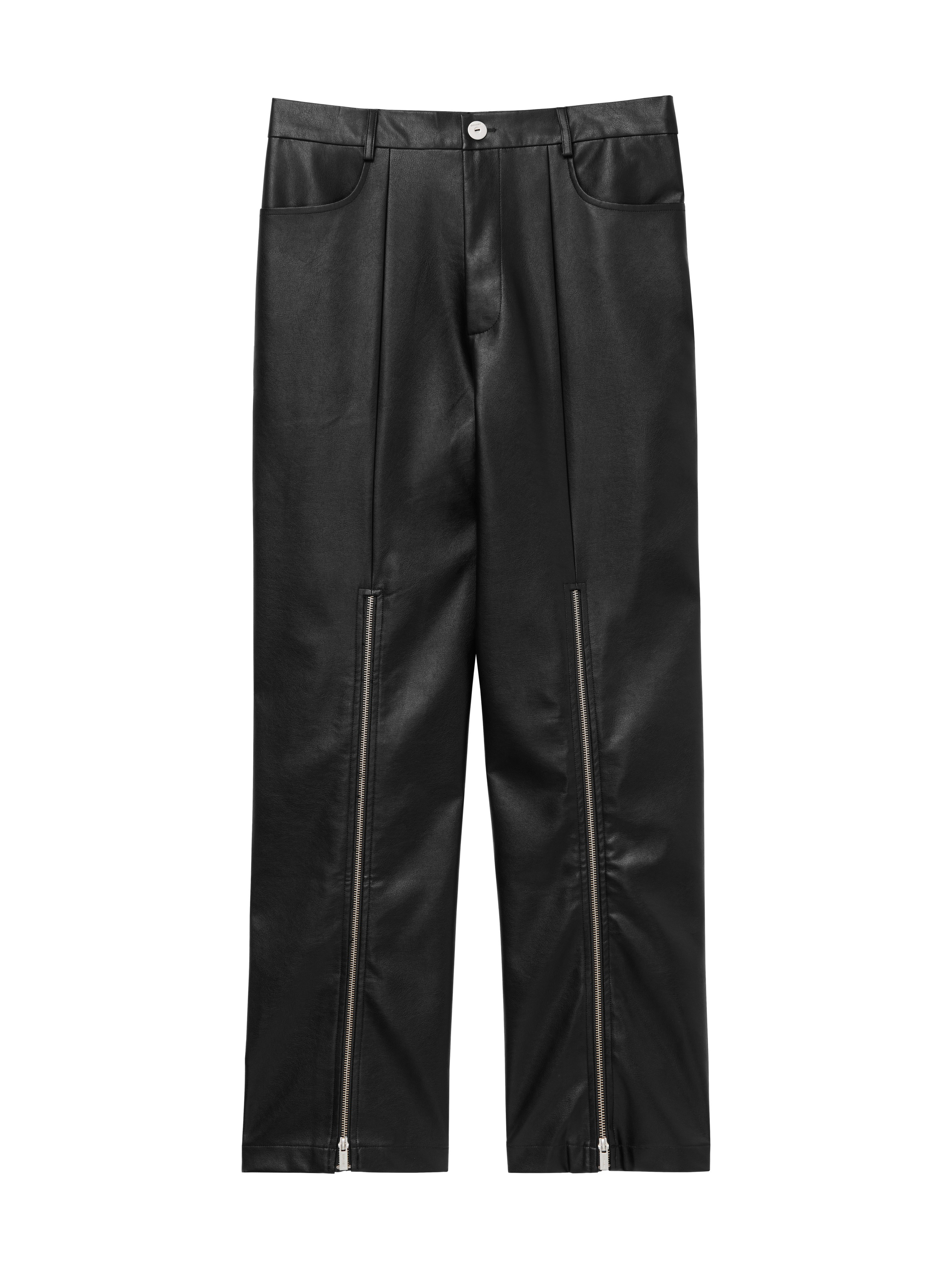 Одежда Berhasm на прозрачном манекене и в раскладку. Олег Дмитриев