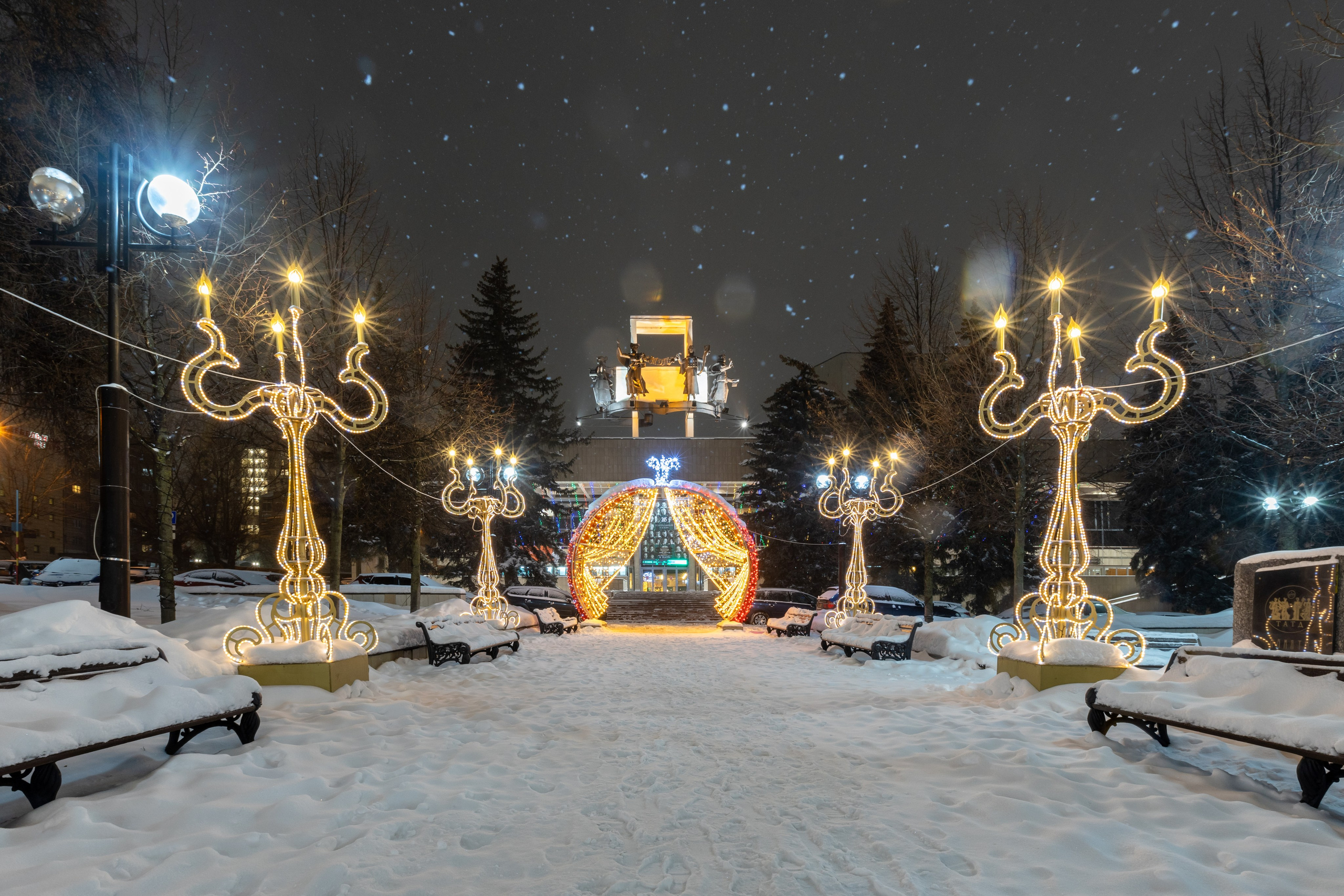 Новогодняя Тула 2022 (Снежная королева на площади). Фотограф в Туле Крупский АнДРей. Фотостудия «КАДР71» в Туле