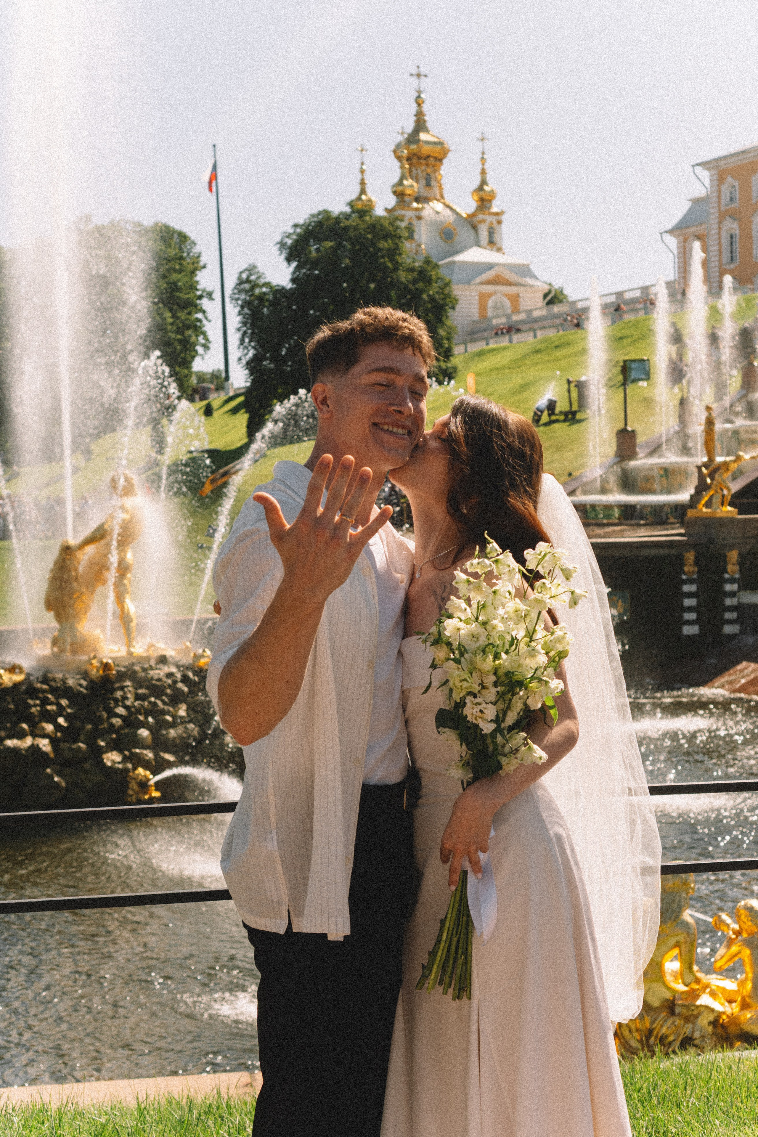 СВАДЕБНАЯ СЬЕМКА В ПЕТЕРГОФЕ И СЬЕМКА РЕПОРТАЖА В ЗАГСЕ ПЕТЕРГОФА. Профессиональный фотограф, Санкт-Петербург — Виктория Богомолова