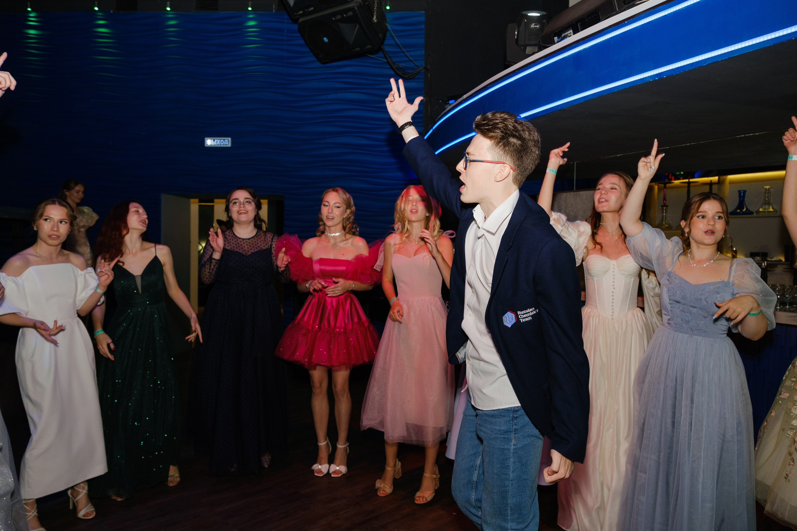 ЖИЗНЬ УДАЛАСЬ ВЫПУСКНОЙ. Wedding photographer