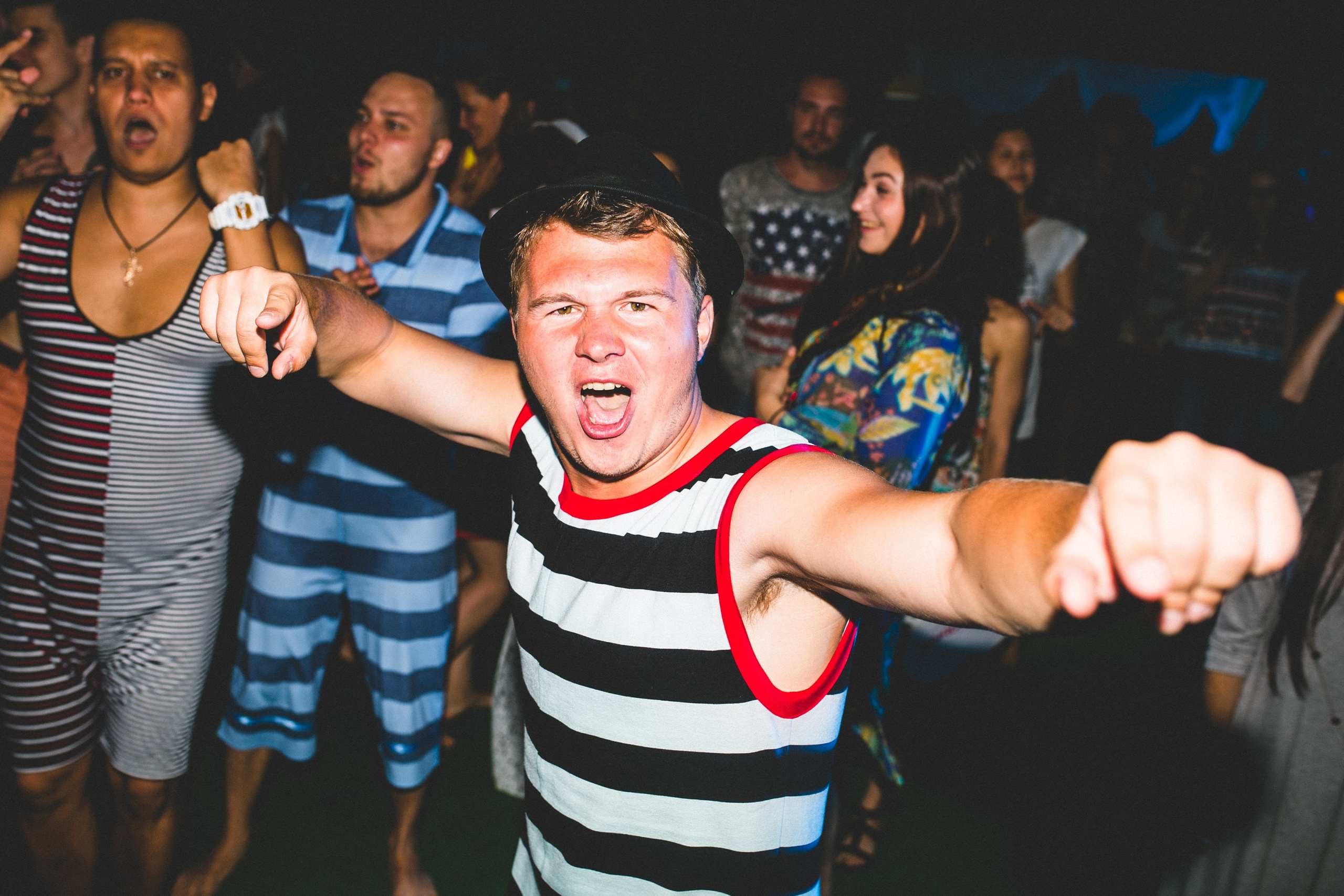 WEDD_ЯТИНА. SUMMER PARTY _ KinUP-Пляж. Wedding photographer