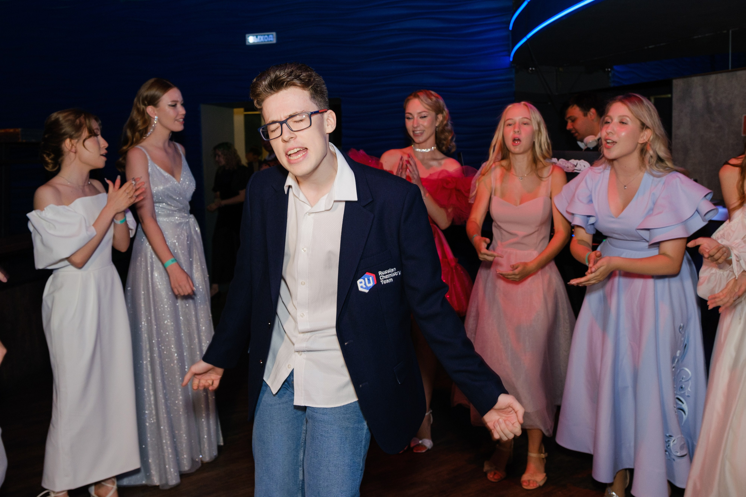 ЖИЗНЬ УДАЛАСЬ ВЫПУСКНОЙ. Wedding photographer