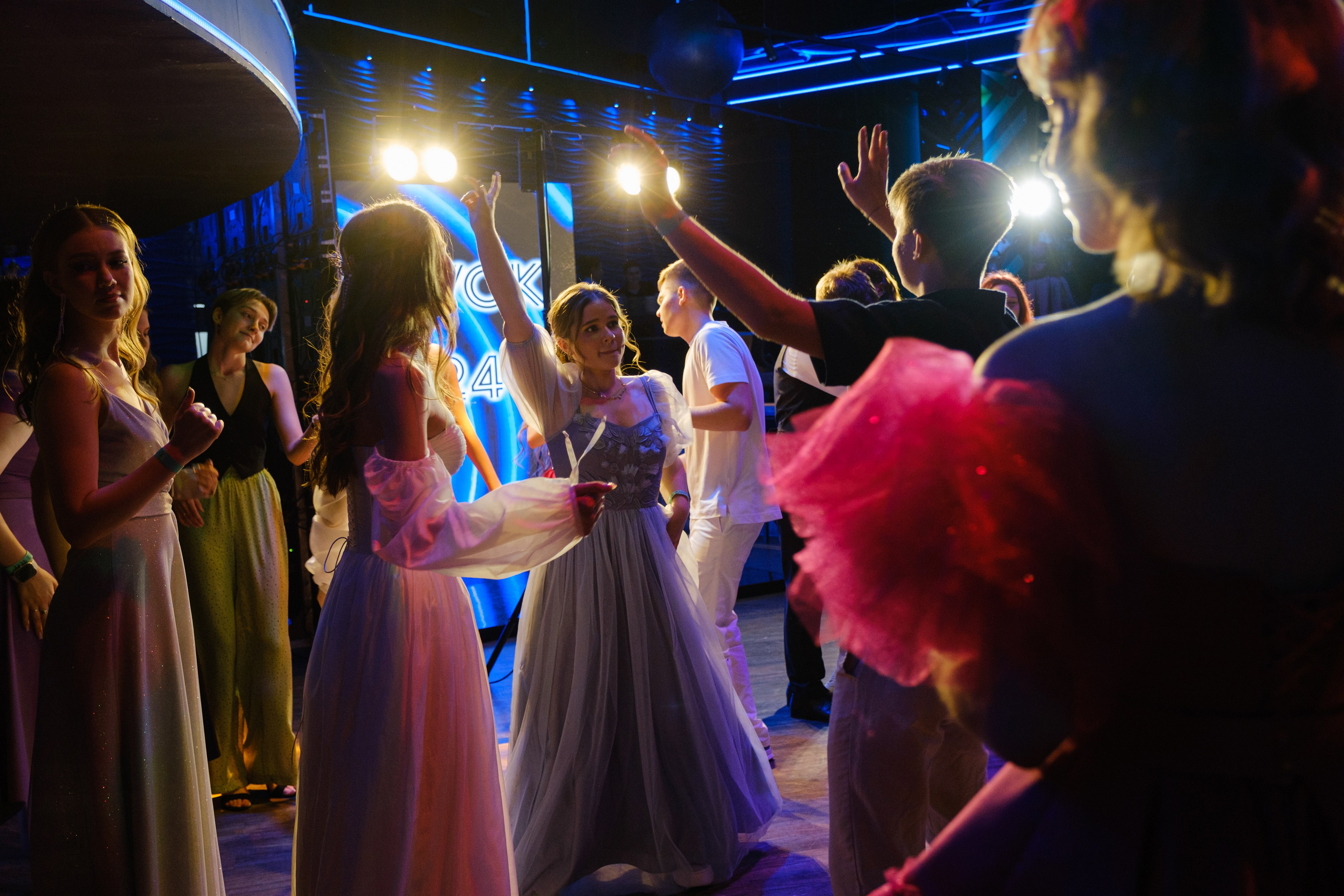ЖИЗНЬ УДАЛАСЬ ВЫПУСКНОЙ. Wedding photographer