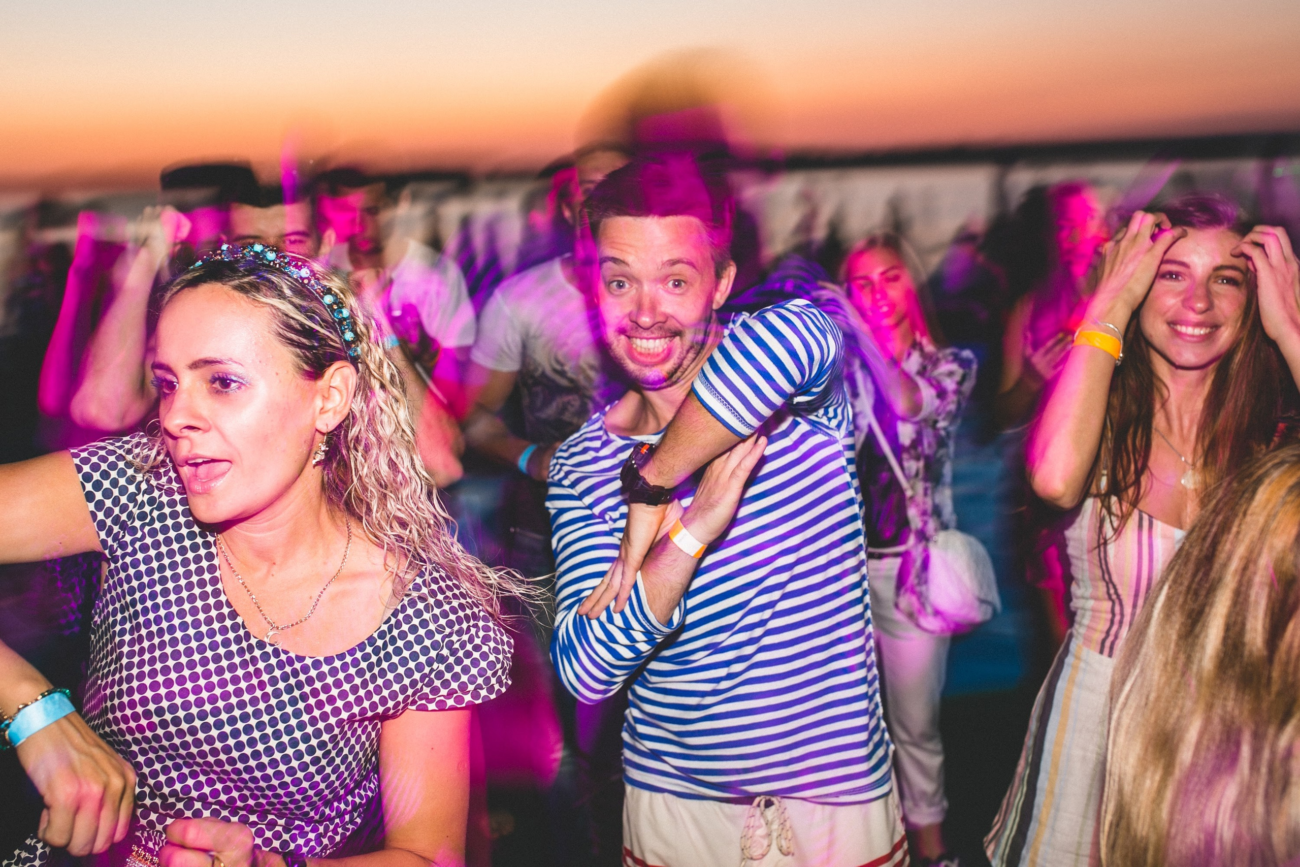 WEDD_ЯТИНА. SUMMER PARTY _ KinUP-Пляж. Wedding photographer