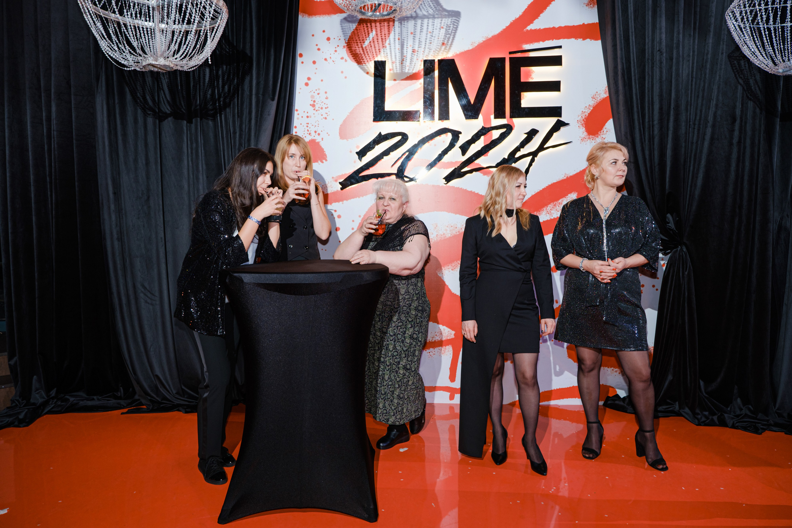 LIME. Wedding photographer