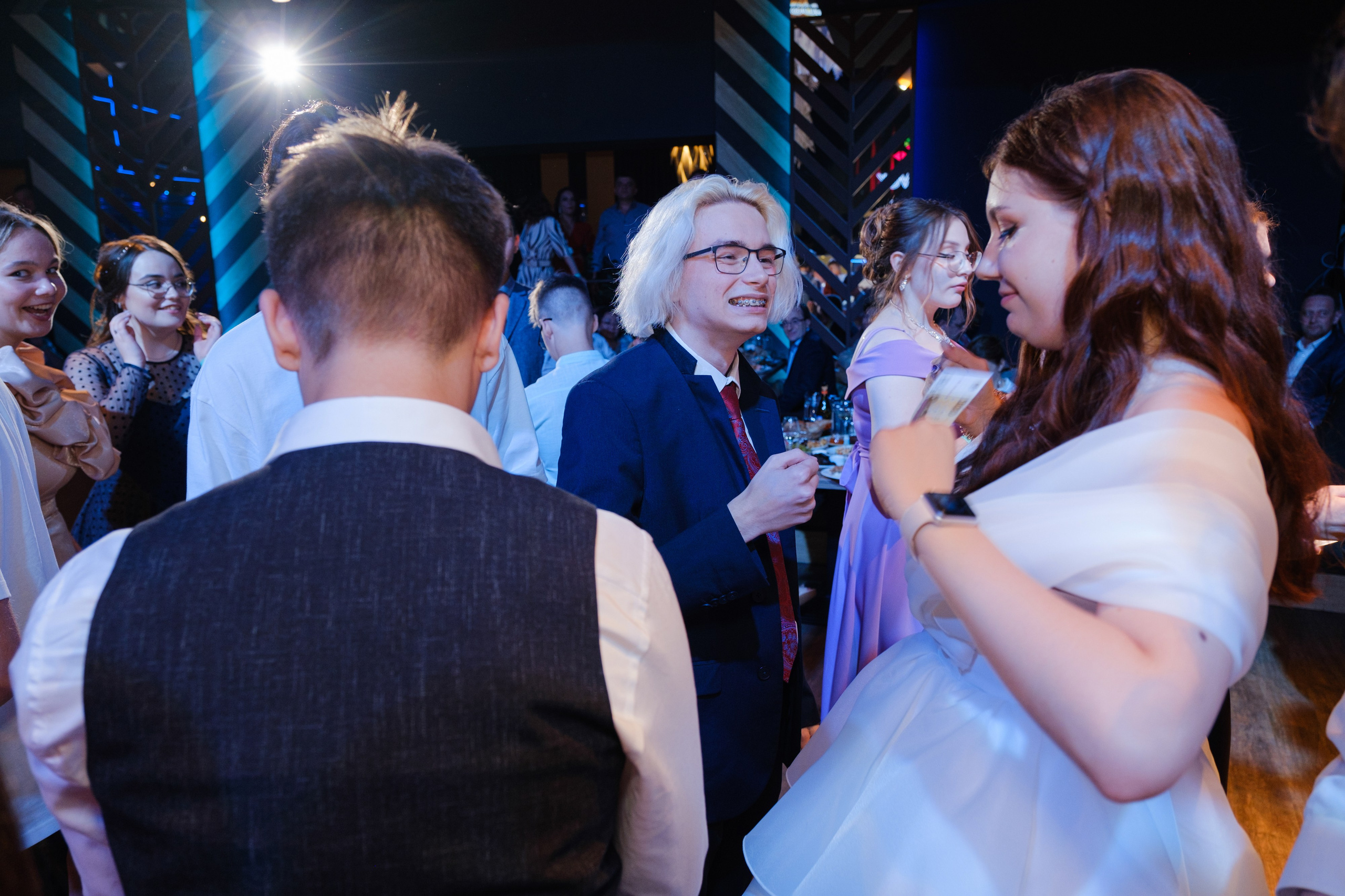 ЖИЗНЬ УДАЛАСЬ ВЫПУСКНОЙ. Wedding photographer