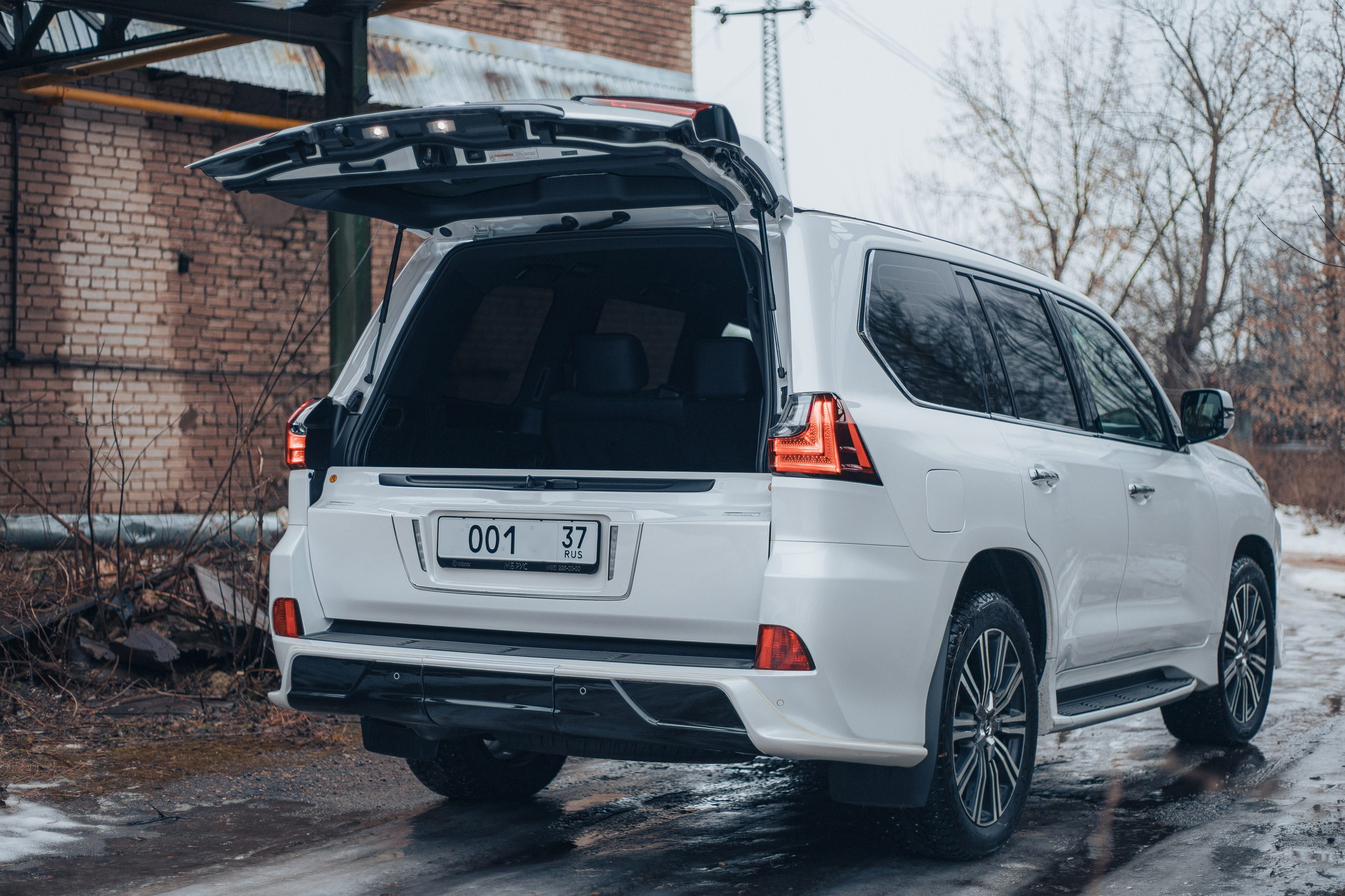 Lexus LX570. Авто Видеограф/фотограф в Иваново для Вашего бизнеса