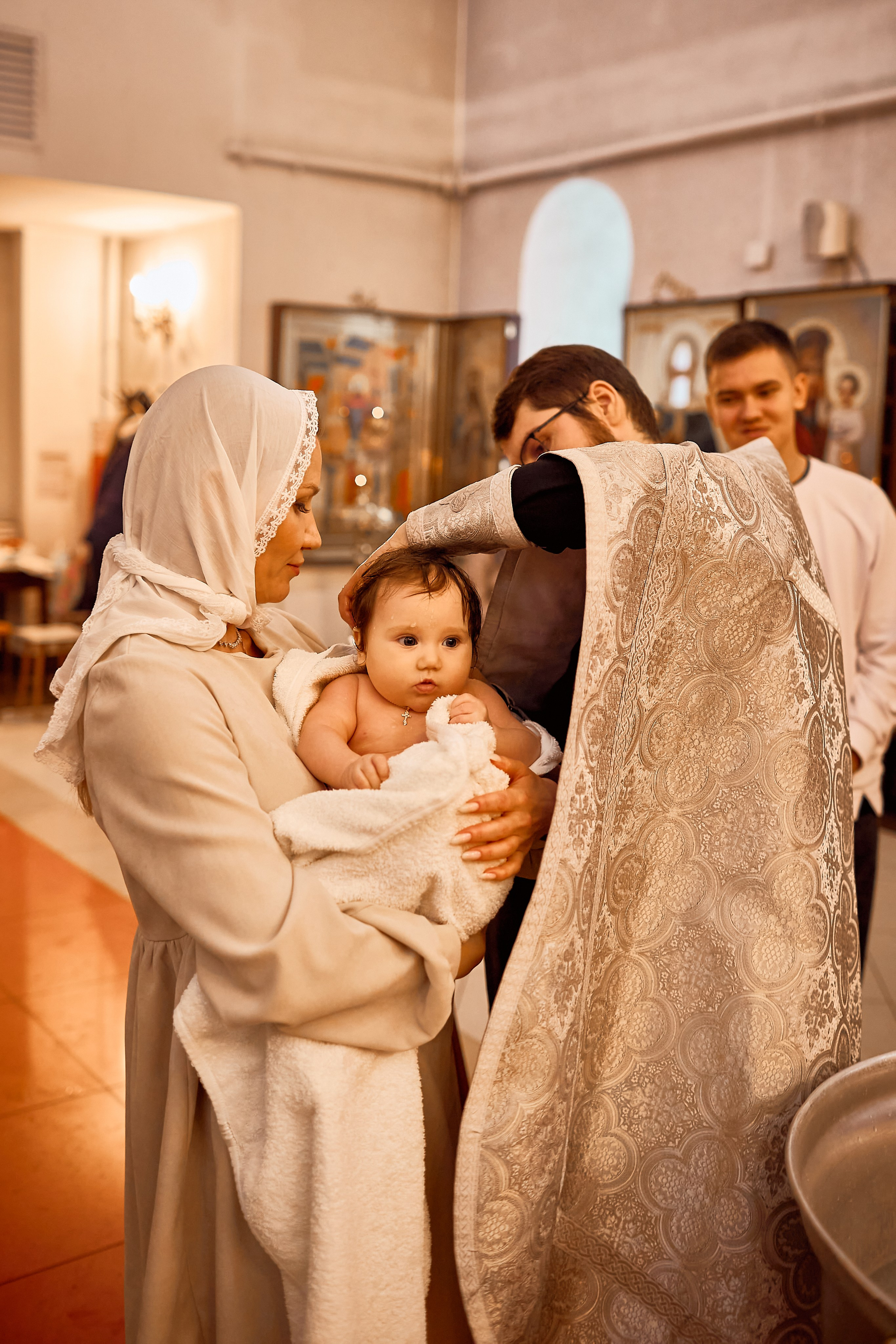 Таинство Крещения. Фотограф Москва|Ясенево Яна Новокрещенных