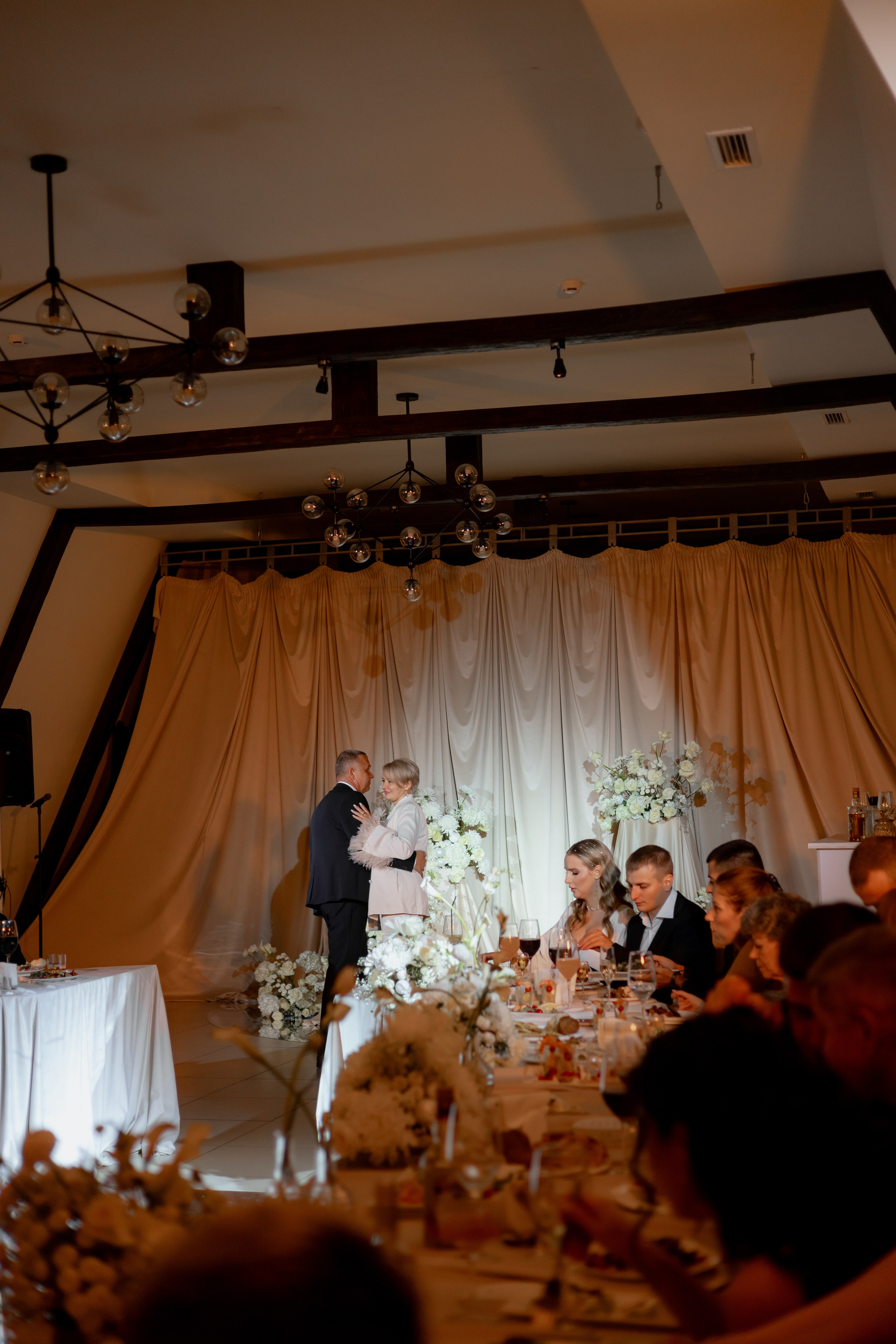 «С днем Рождения, Вика» группа «Корни»