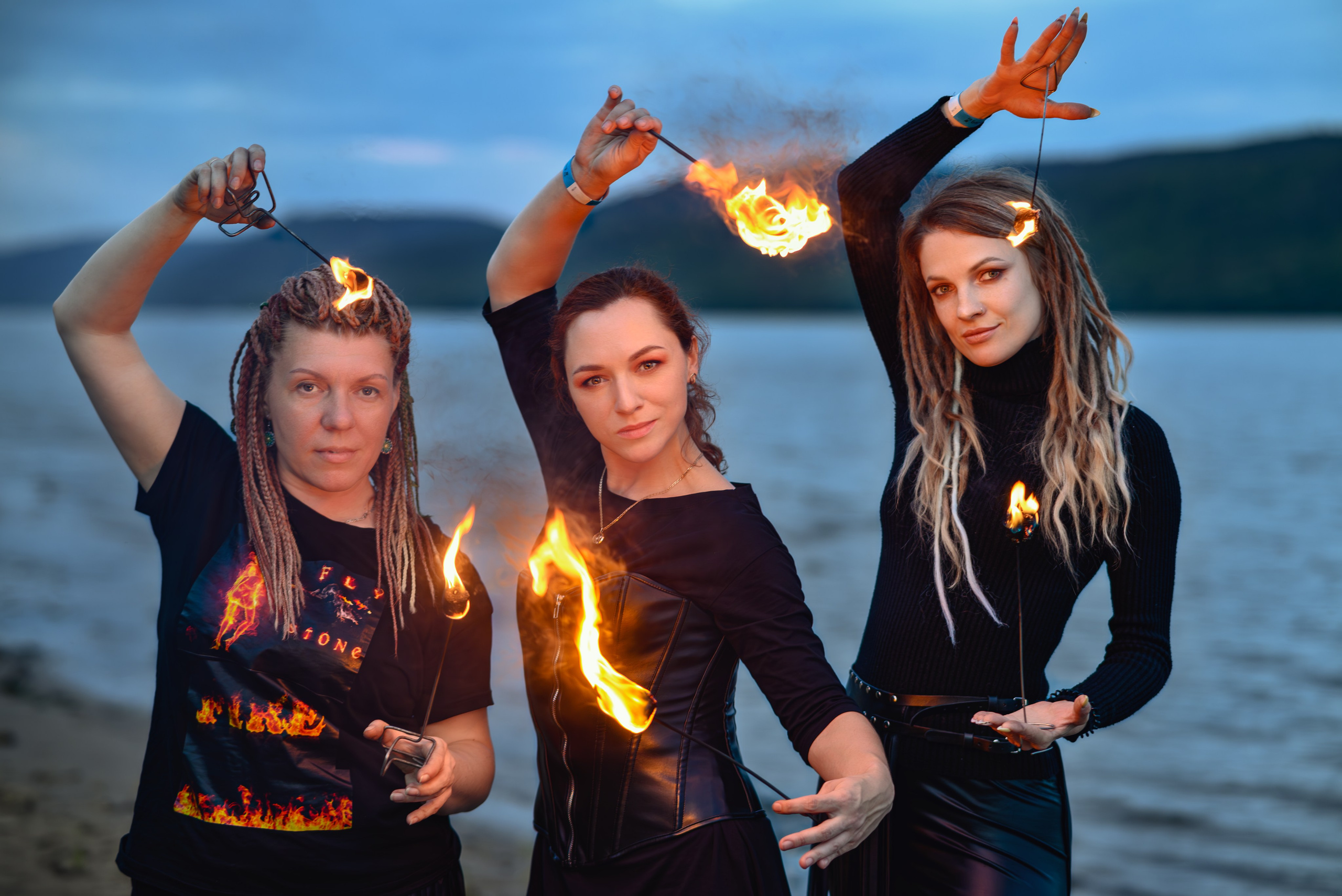 Творческие фотосессии с огнём. Портретный фотограф Александр Журов в Кинеле, Самаре и Самарской области