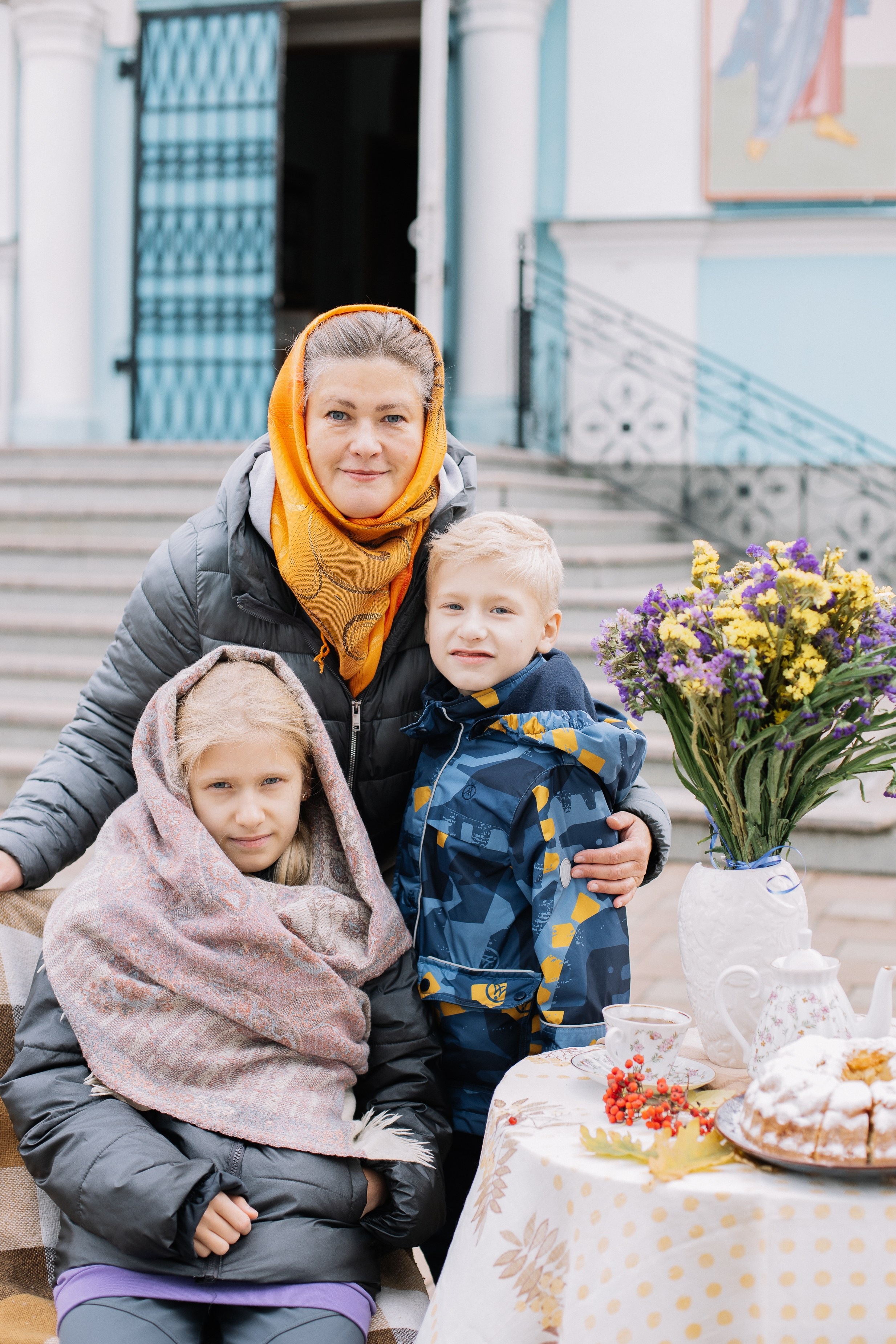Покров в храме Иоанна Предтечи. Семейный фотограф Трусова Евгения в Екатеринбурге