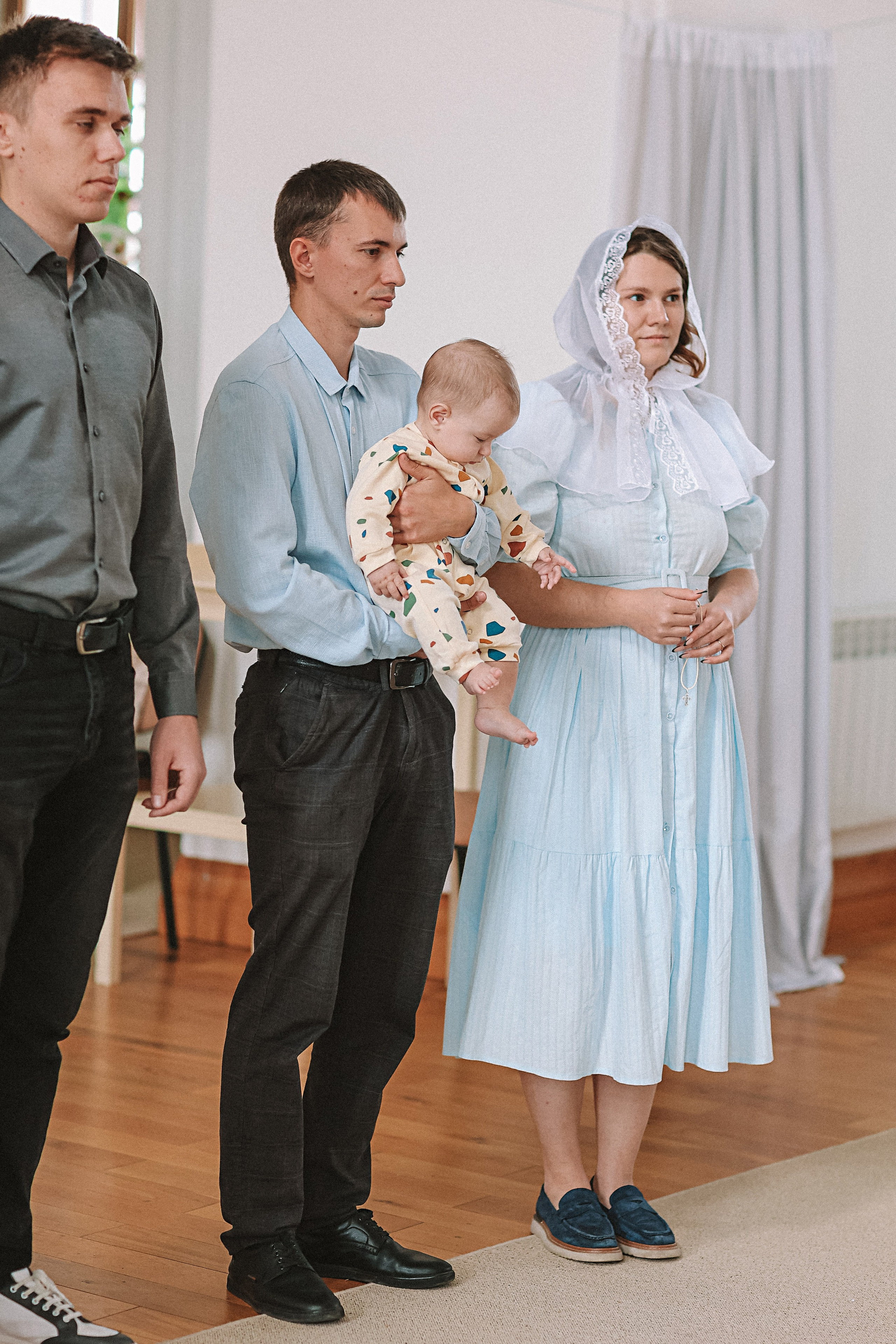 Крещение церковь около моста влюбленных. Семейный фотограф Тюмень, фотограф на роды Салмина Мария