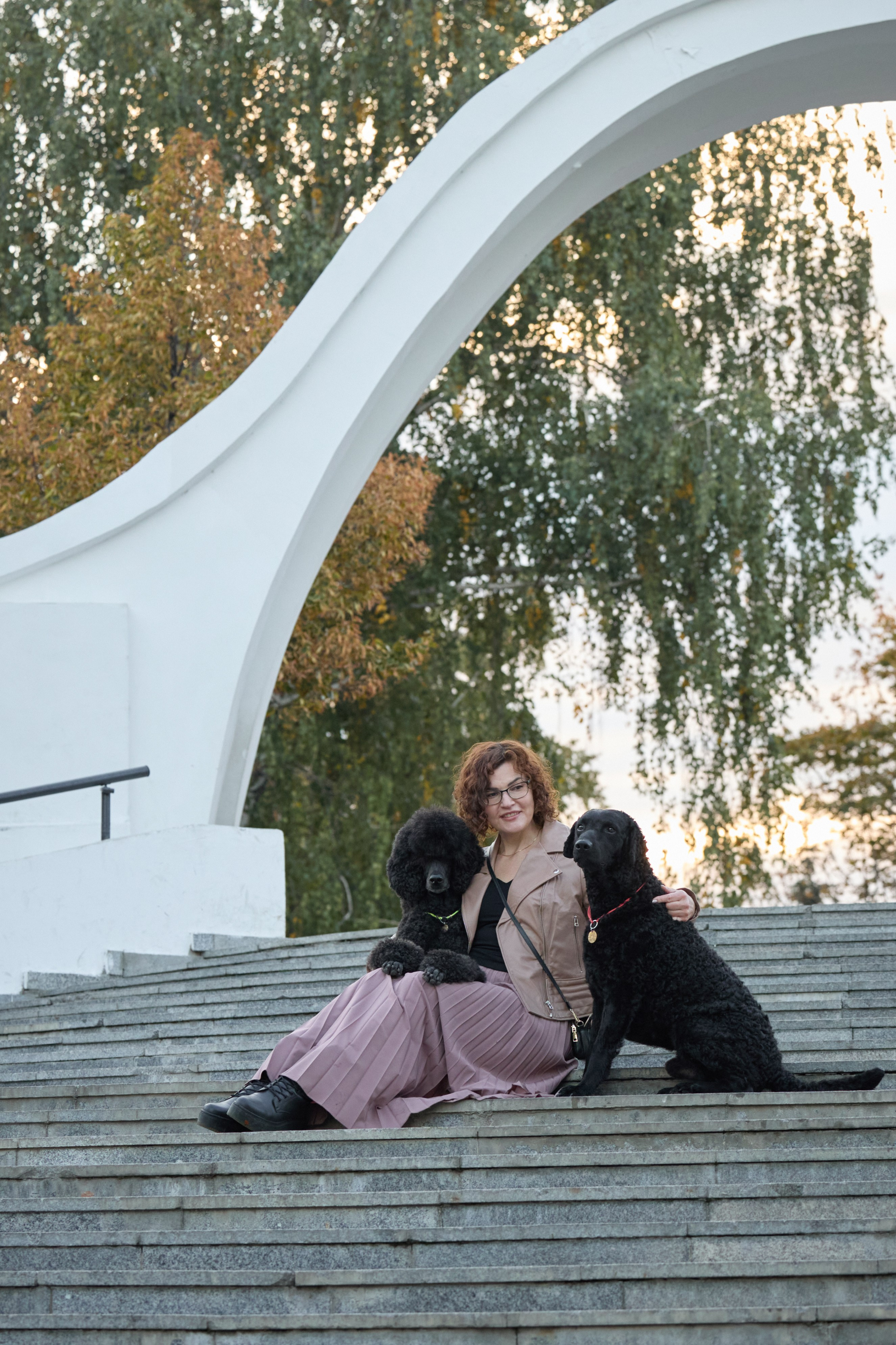 Альбина. Марфа и Мистик. Прогулка в парке. Фотограф анималист в Казани Алина Сулейманова. Фотограф животных