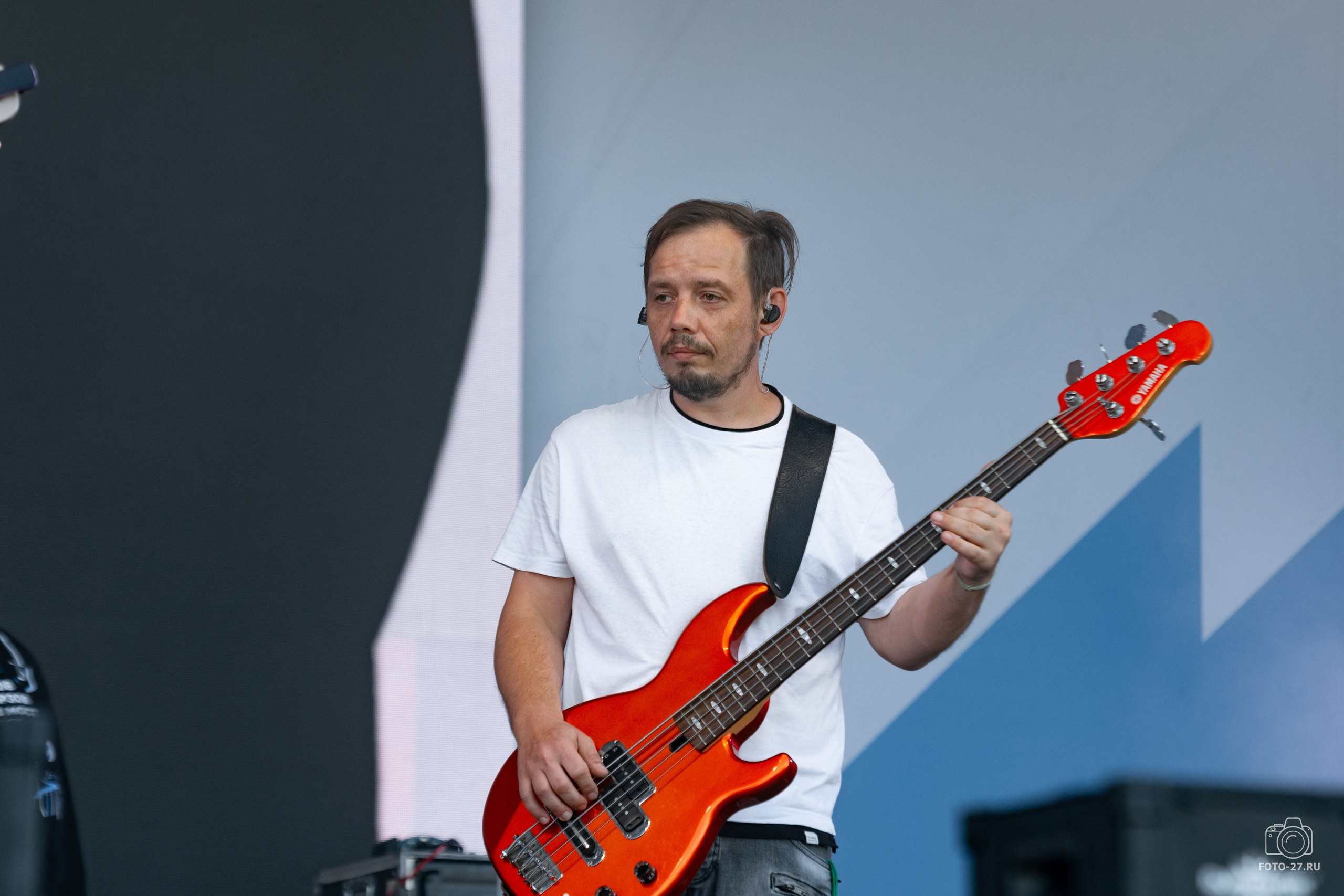 Антон Курдюмов фотограф в Хабаровске Рина Курдюмова фото27 foto27 Антон Дорофеев репортажный репортаж документалист Тони и Рина фотосоздатели ПаПаРоК Рок над Амуром 2024 фестиваль Хабаровск