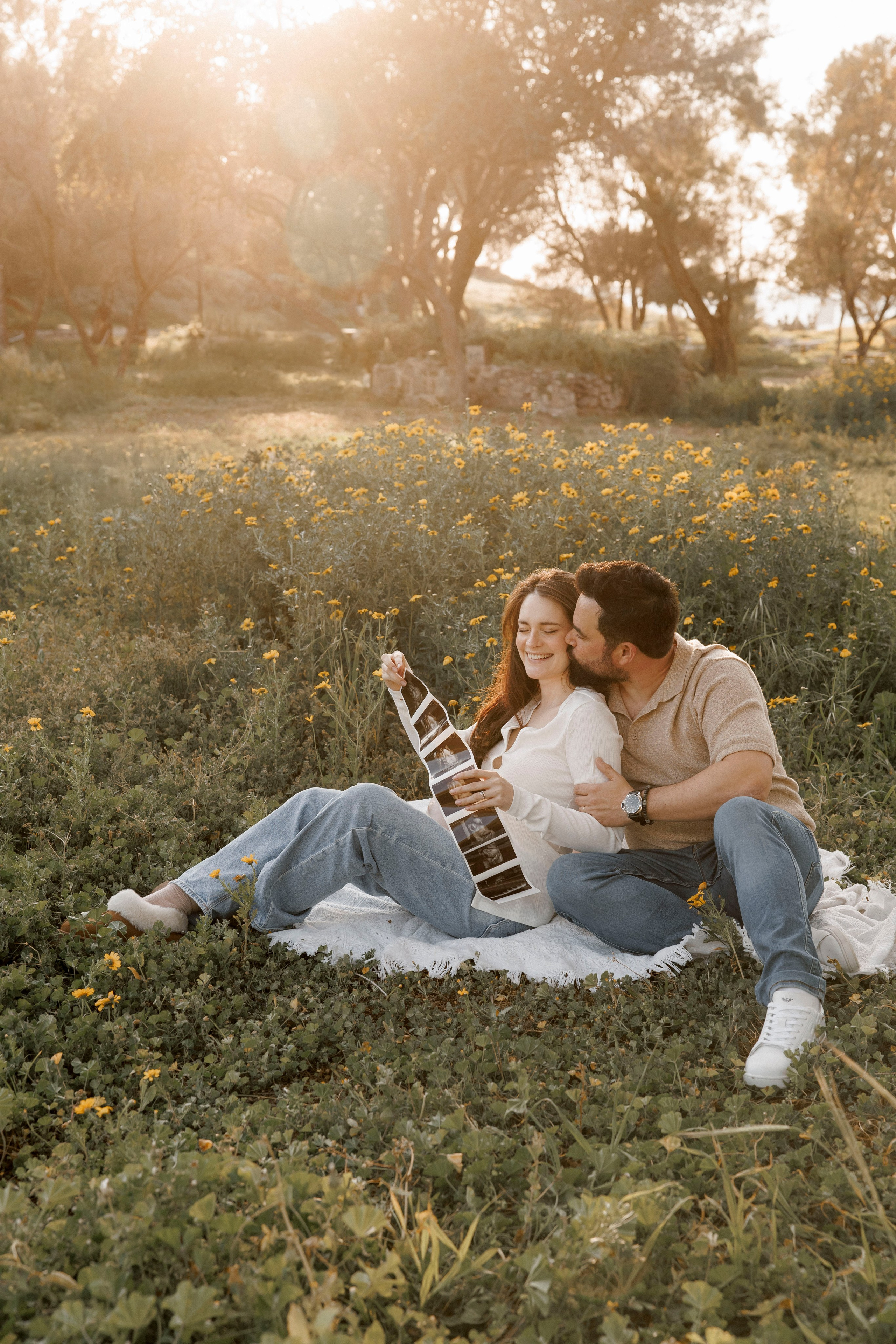 Pregnancy photoshoot (home/park/beach). Главная
