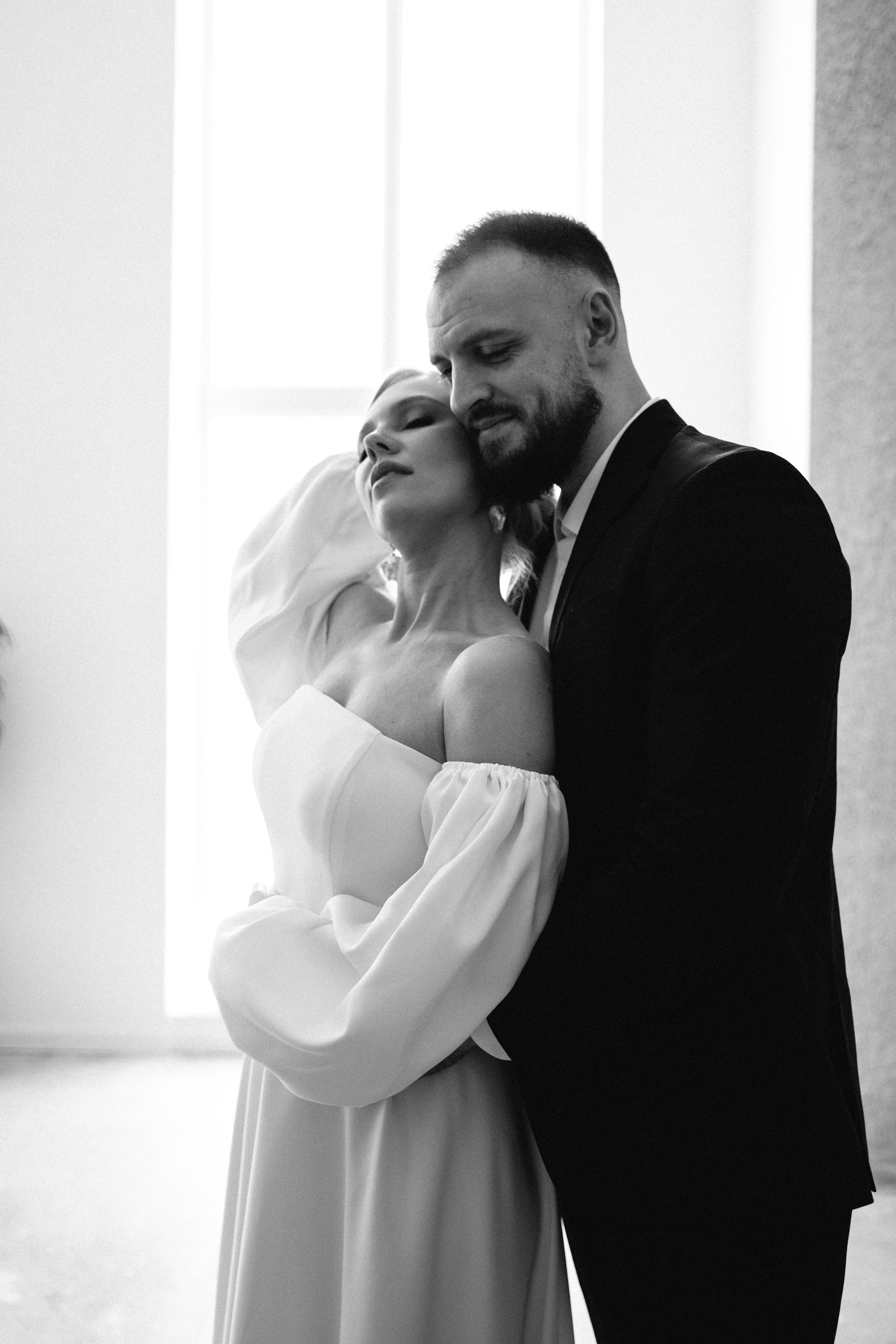 Свадебная фотосессия молодоженов в фотостудии. Свадебный и семейный фотограф из Воронежа|Москвы Бубнова Екатерина