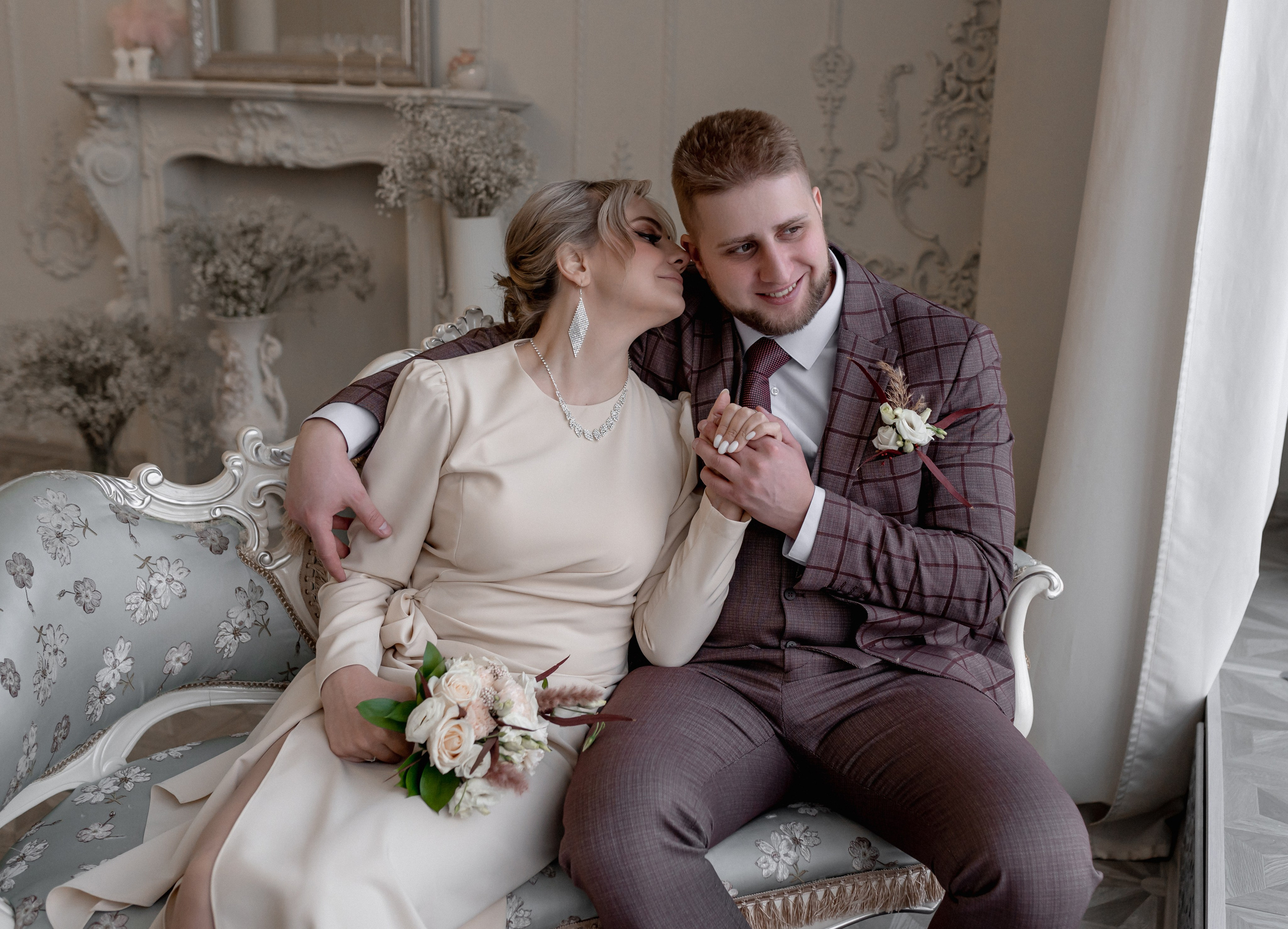 Свадебная фотосессия в студии. Фотограф Ким Наталья в Красноярске