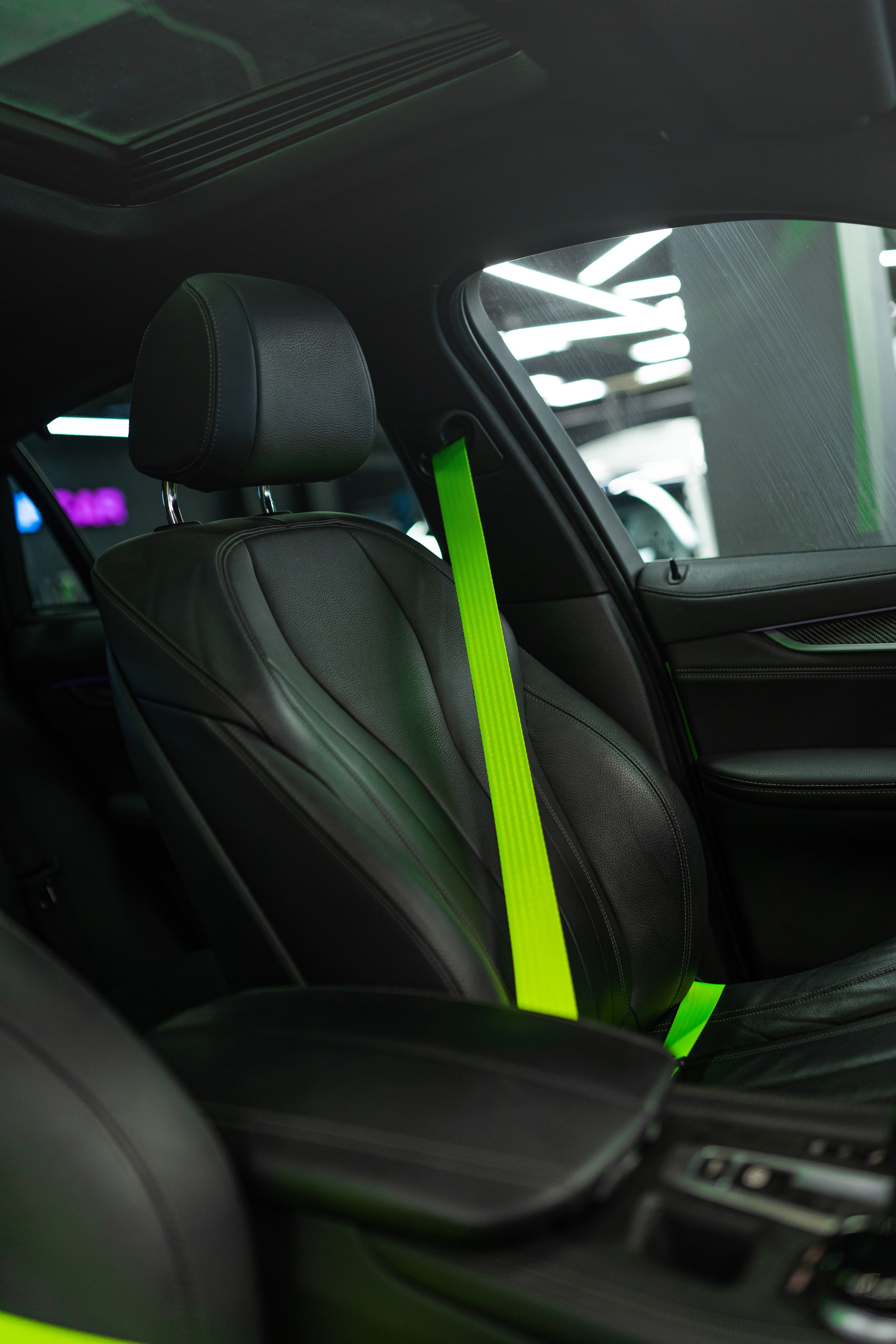 Винилография на BMW X6. Студия дизайна и оклейки авто Barmaley Design