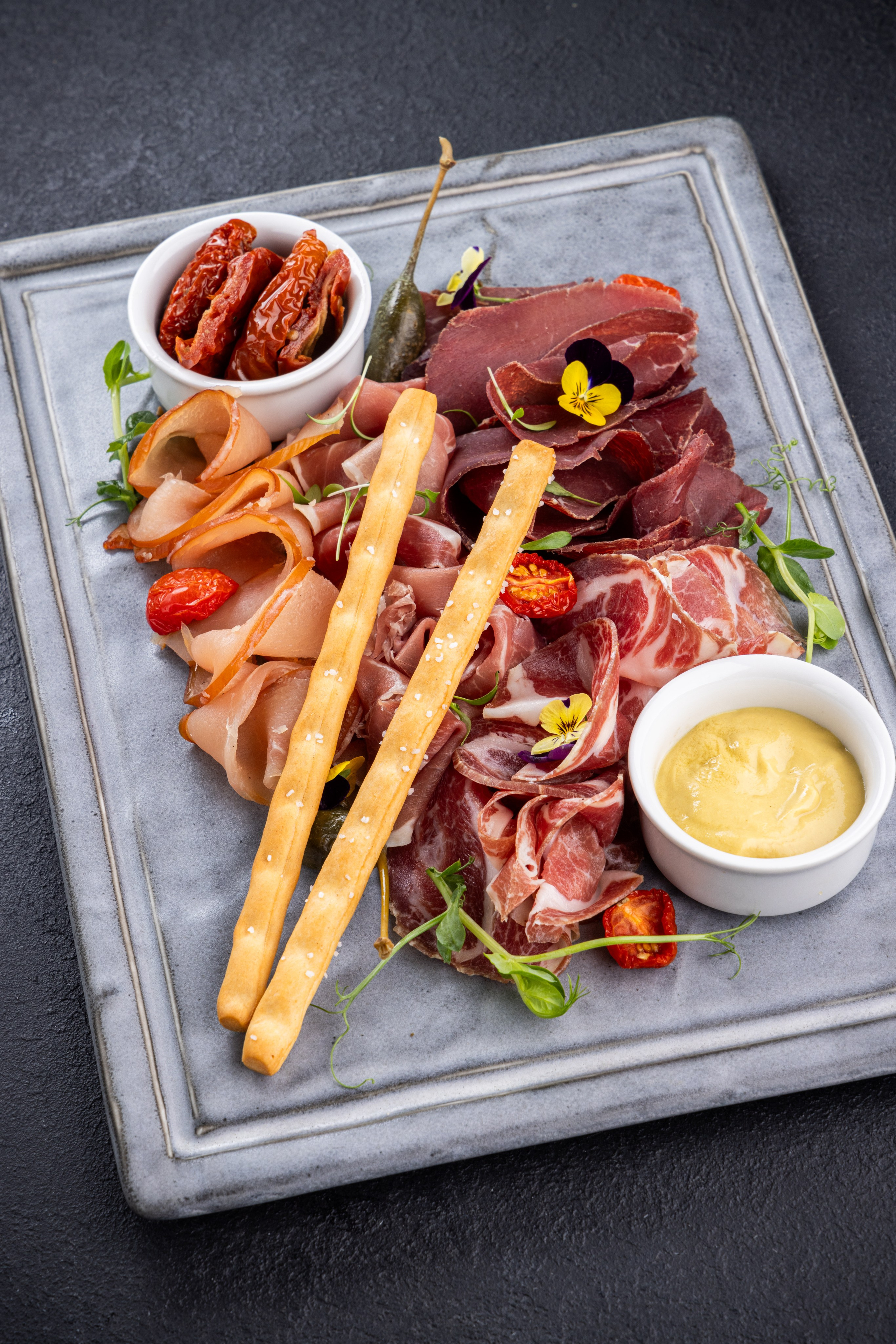 Первая кейтеринговая. Фудфотограф, фудстилист и сет дизайнер в Москве Алена Синицына